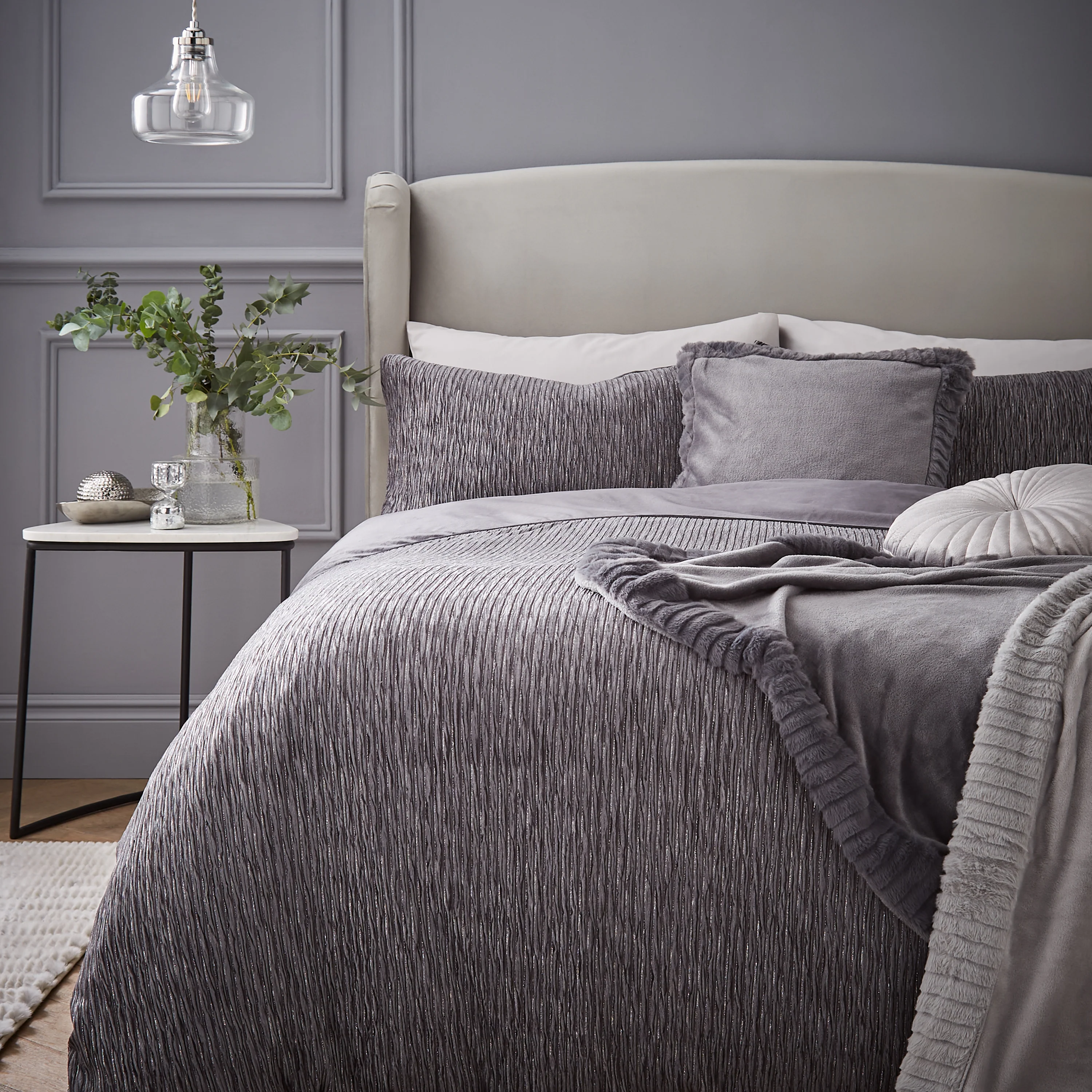 Catherine Lansfield Allure Sparkle Grey Duvet Cover Set - DISC Allure Sparkle Grey King Duvet Set - King