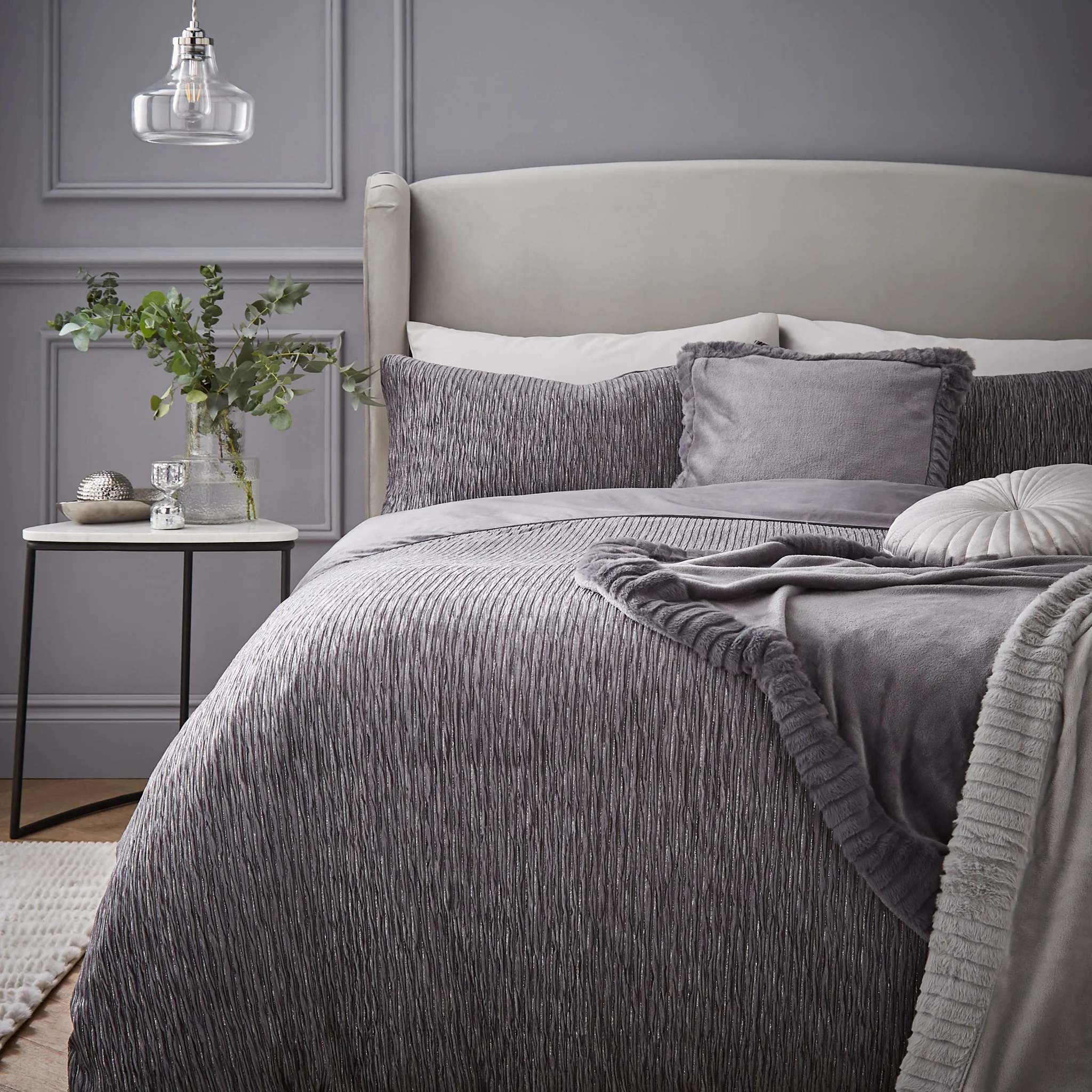 Catherine Lansfield Allure Sparkle Grey Duvet Cover Set - DISC Allure Sparkle Grey Super King Duvet Set - Super King