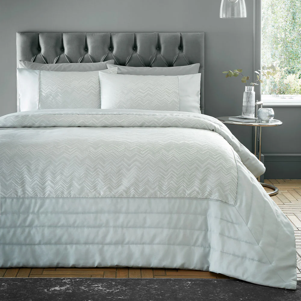 Antibes Silver Throw - Antibes Quilted Throw Silver 200X230CM