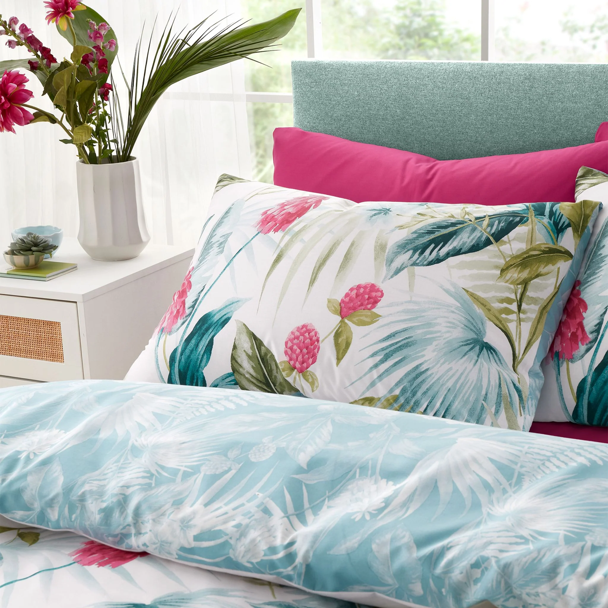 Catherine Lansfield Aruba Tropical Green Floral Duvet Set - DISC Aruba Tropical Floral Duvet Set - Image 3