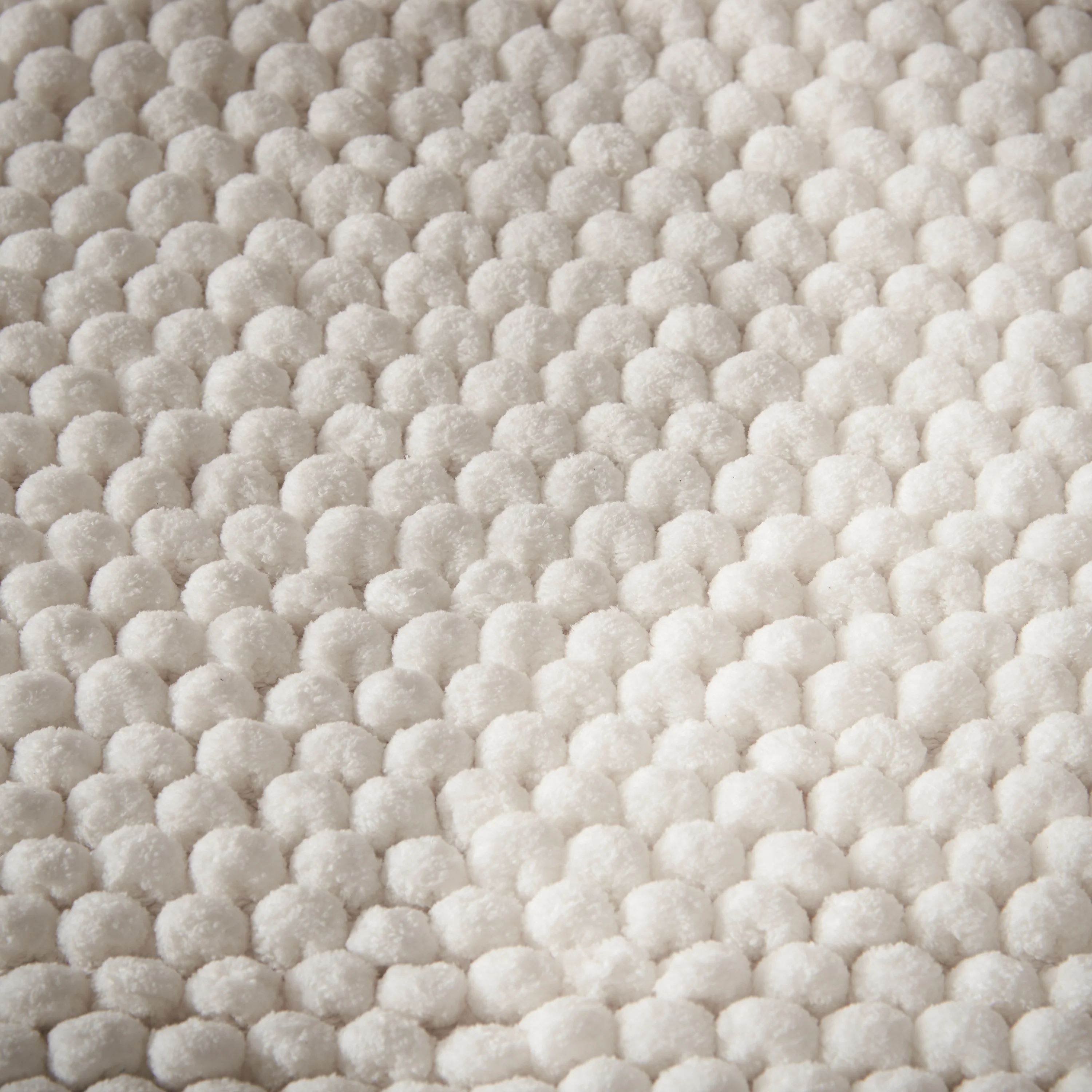 Bianca Aspen Bobble Bath Runner White - Aspen Bobble Bath Runner White - Image 3