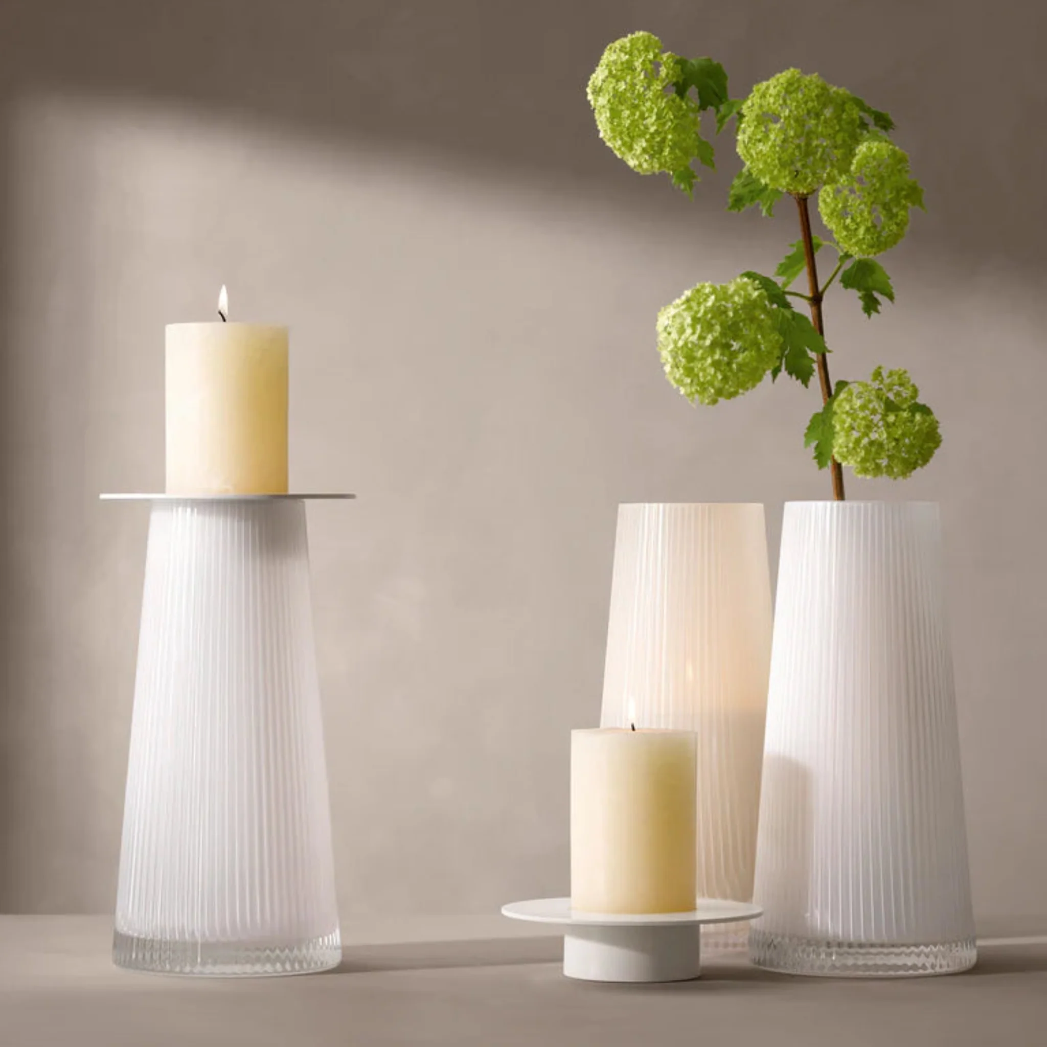 LSA Beacon Lantern/Vase White 30CM - Beacon Lantern/Vase White/Chalk White 30CM - Image 2