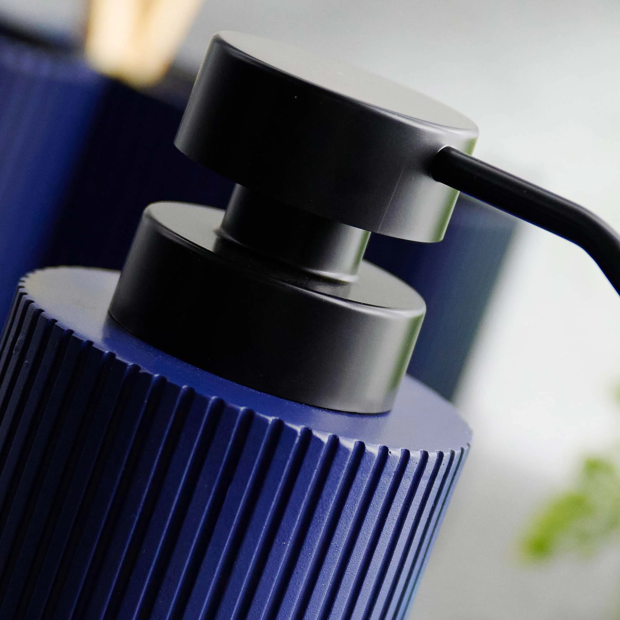 Berkeley Blue Soap Dispenser - Berkeley Soap Dispenser Blue - Image 4
