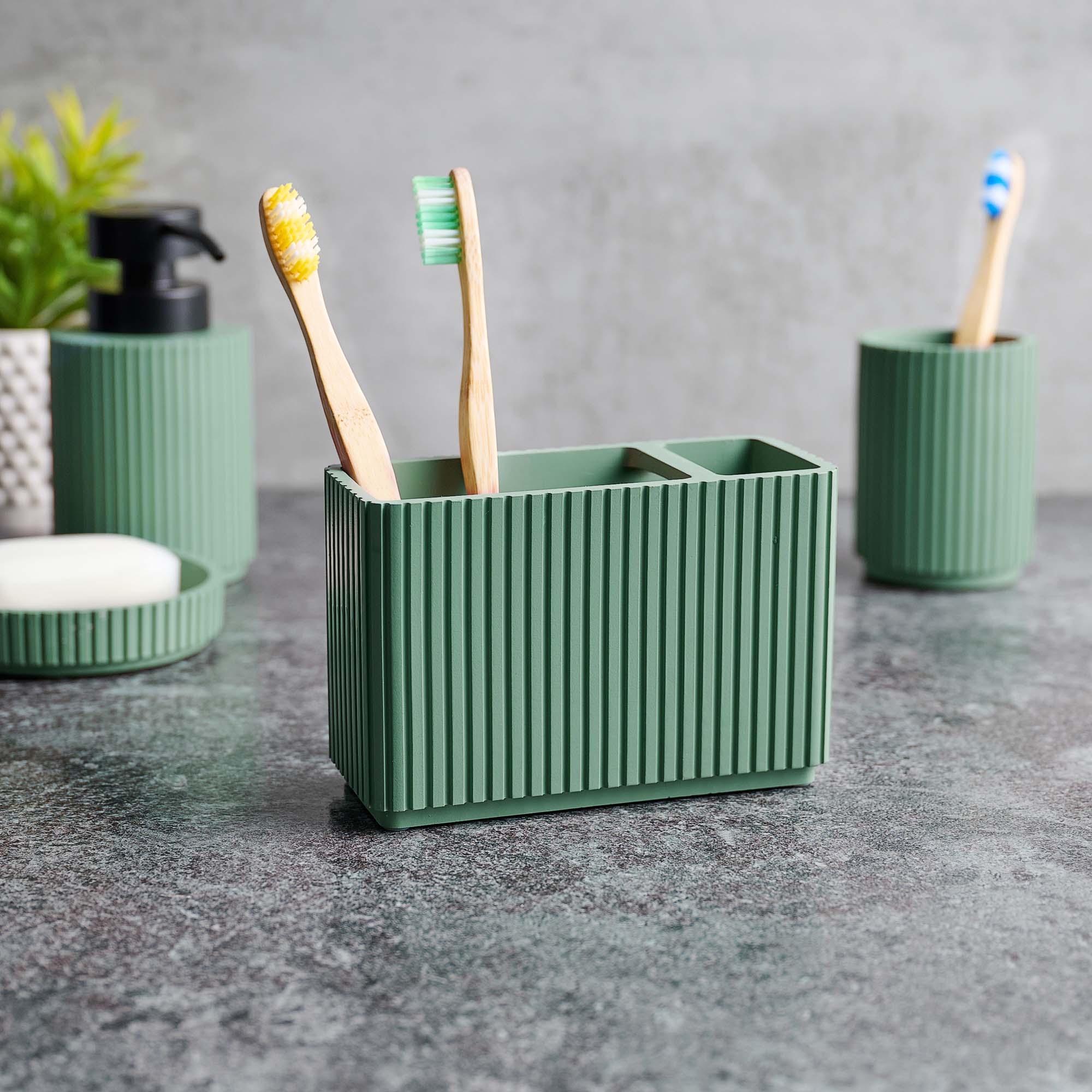 Berkeley Green Toothbrush Tidy - SALE Berkeley Toothbrush Tidy Green