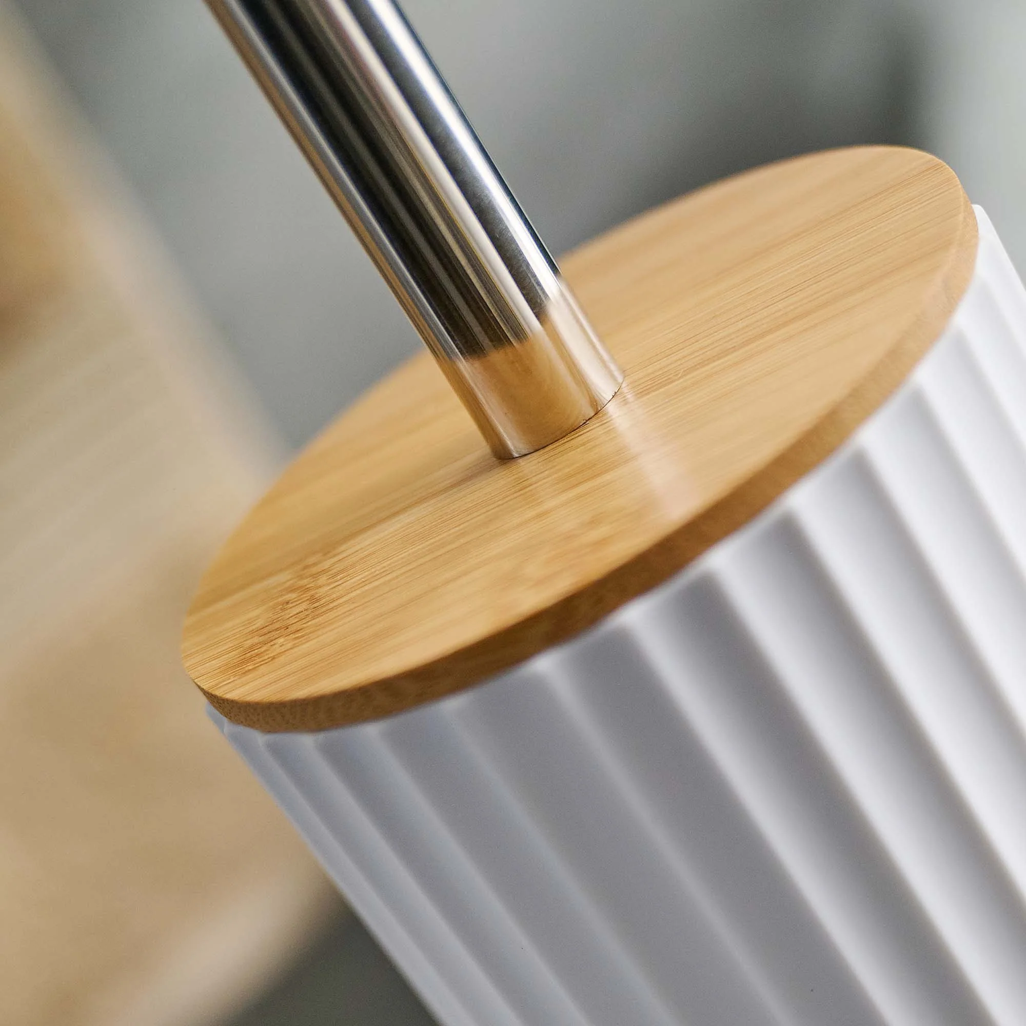 Berkeley White Toilet Brush - Berkeley Toilet Brush White - Image 4