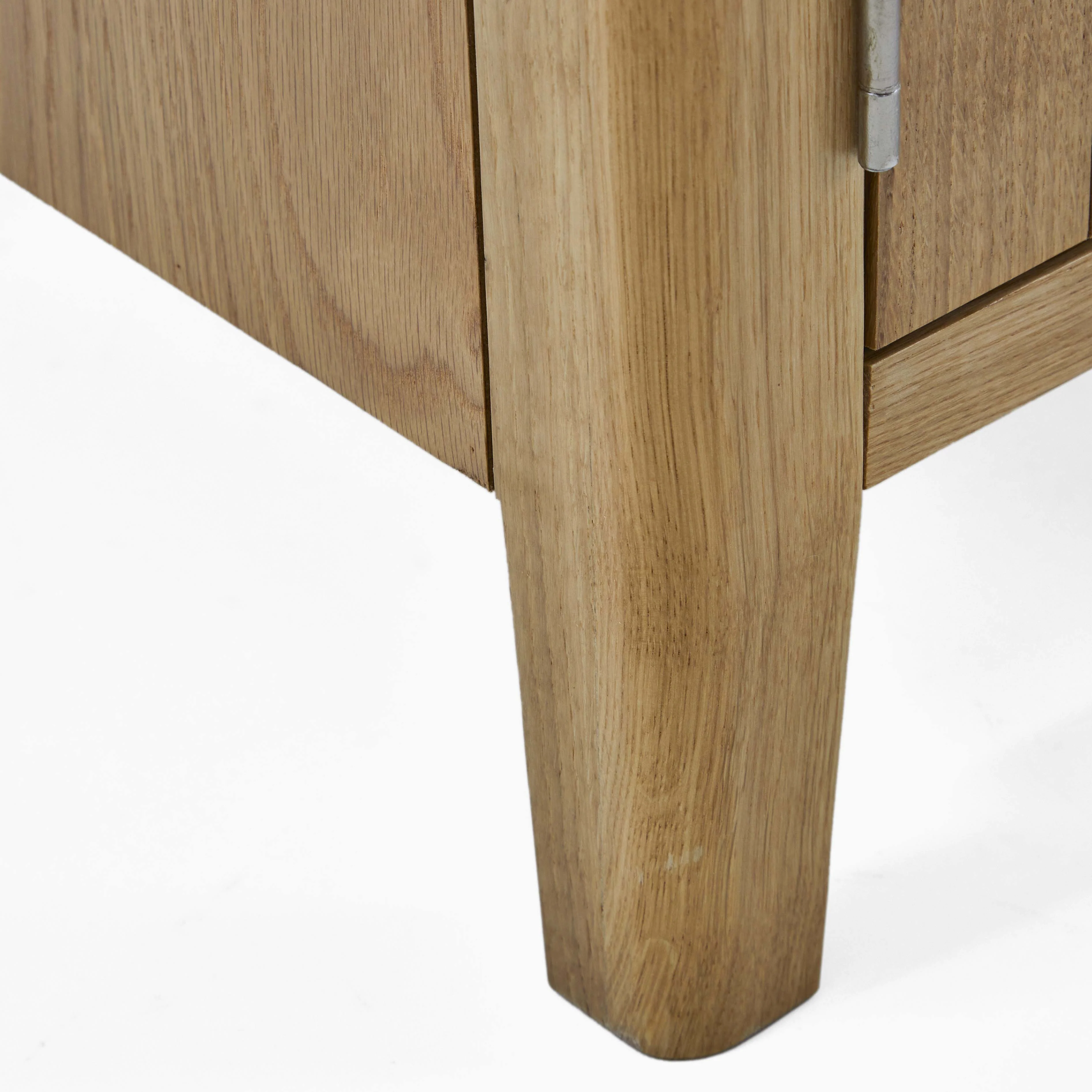 Bexley Small TV Unit - Small Media Stand Oak - Image 6
