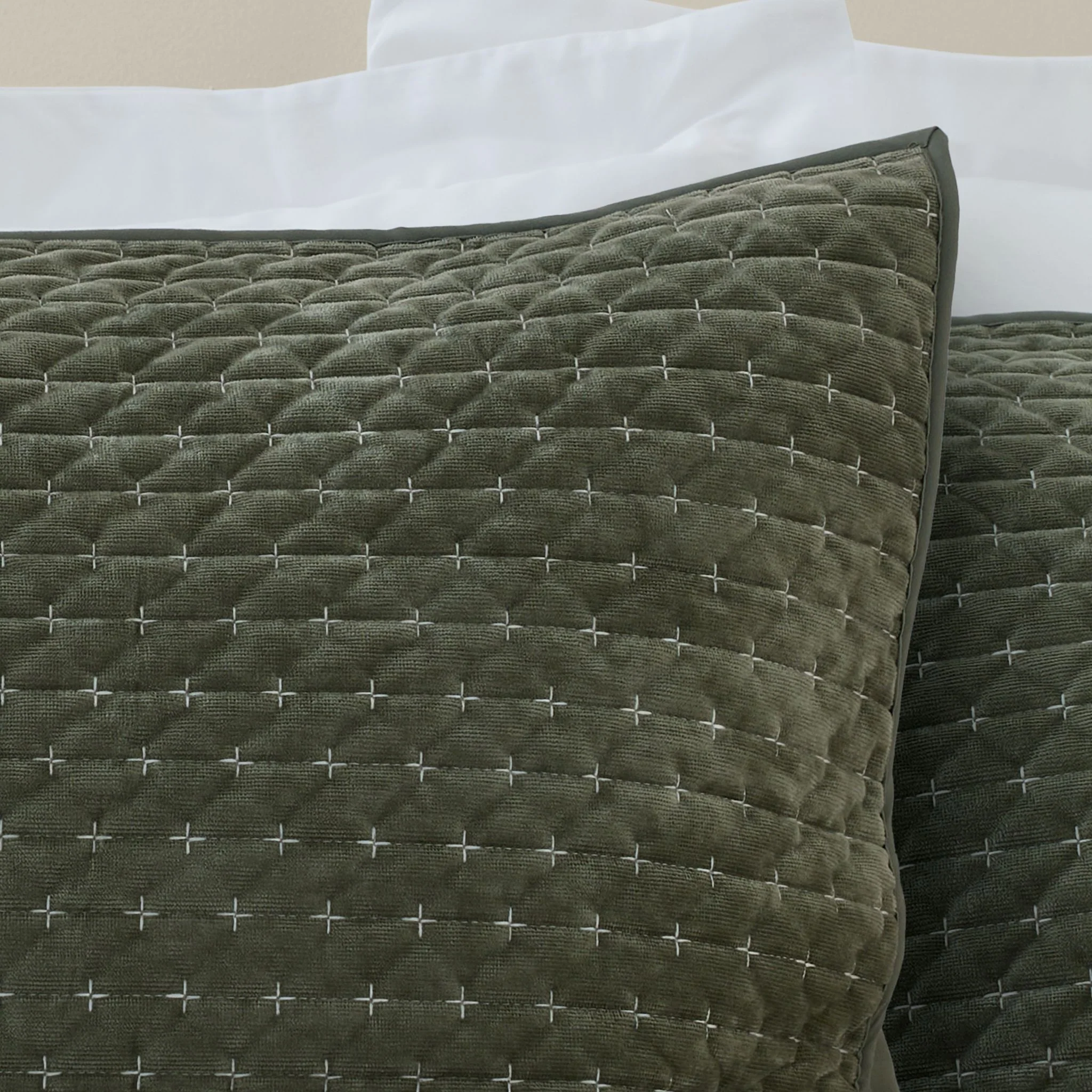 Bianca Attica Velvet Pillowcase Pair - Attica Velvet Pillowsham Pair Green - Image 2