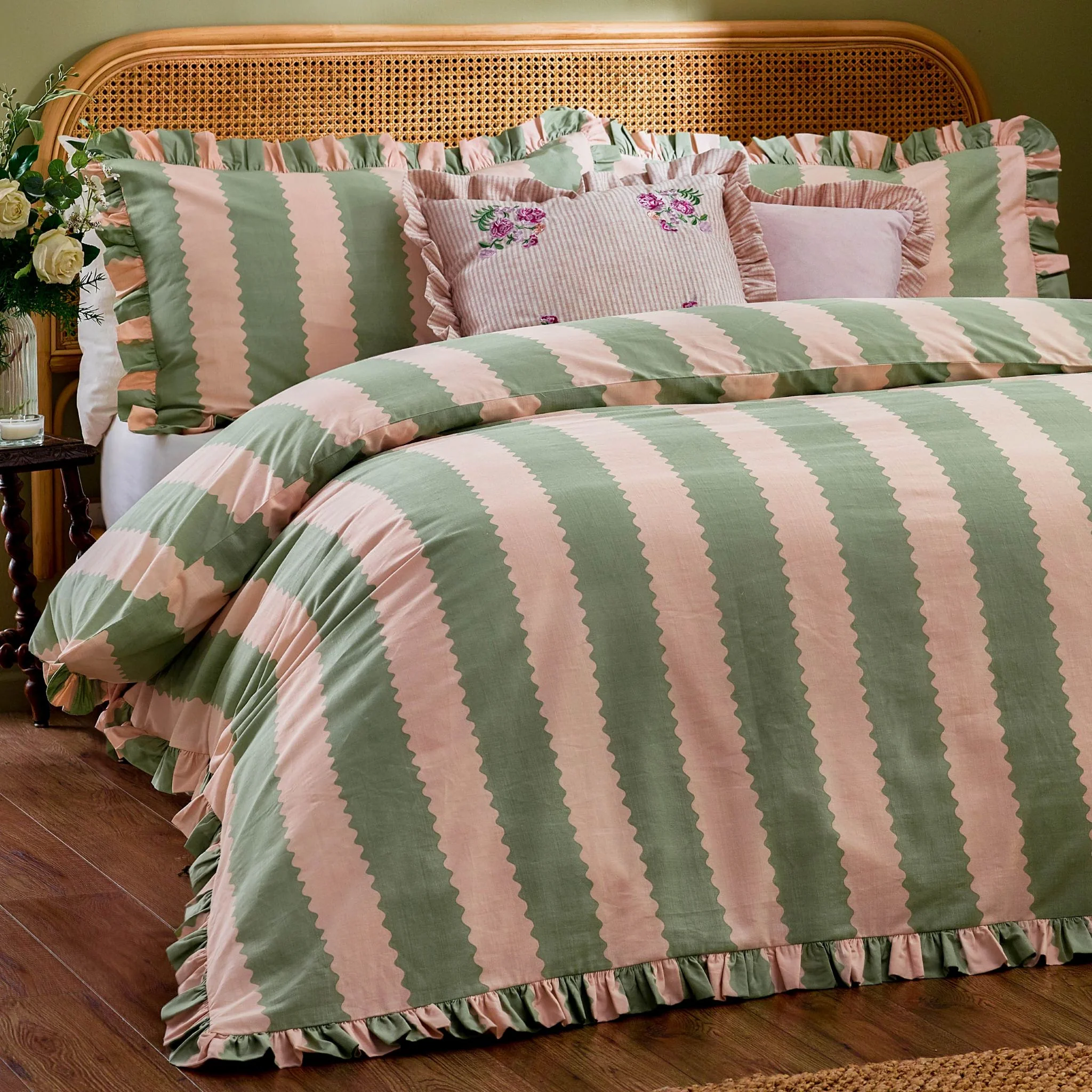 Birdie Stripe Ruffle Pink And Green Duvet Cover Set - Birdie Stripe Ruffle Single Duvet Set Pink/Green - Image 3