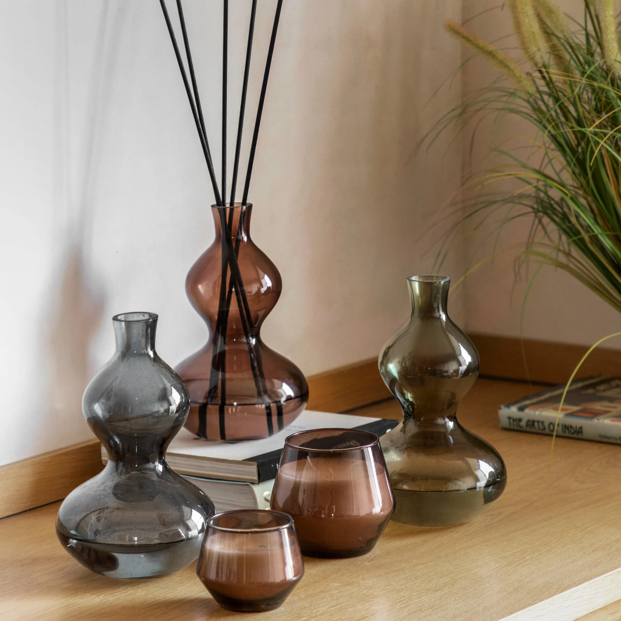 Black Tea And Bergamot Glass Diffuser - Black Tea & Bergamot Glass Diffuser 500ML - Image 4