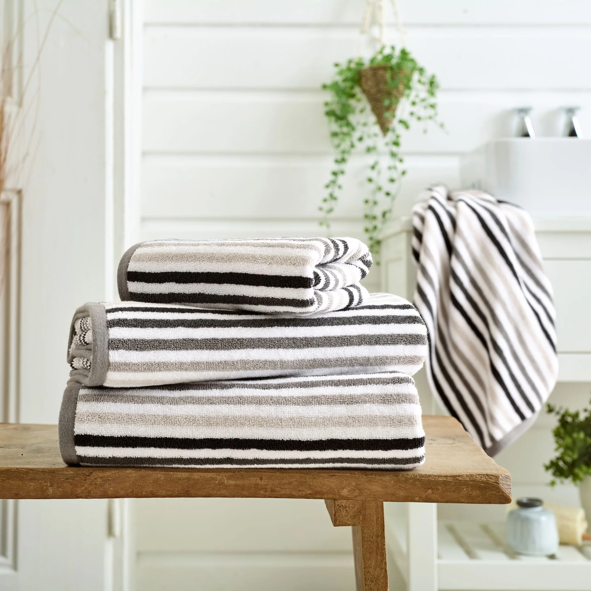 Bliss Linear Stripe Towel Chrome - Bliss Linear Stripe Hand Towel Chrome