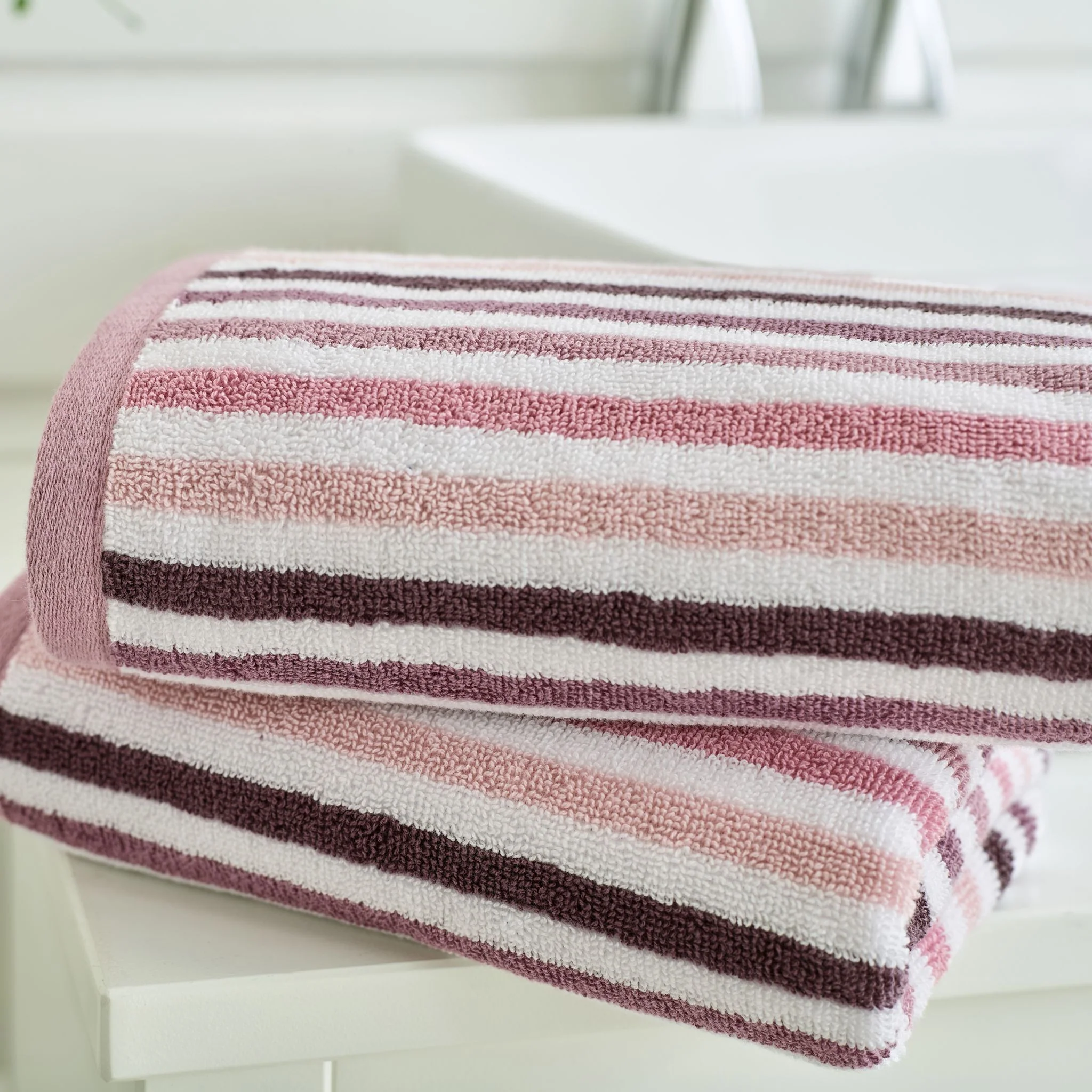 Bliss Linear Stripe Towel Pink - Bliss Linear Stripe Bath Towel Pink - Image 2
