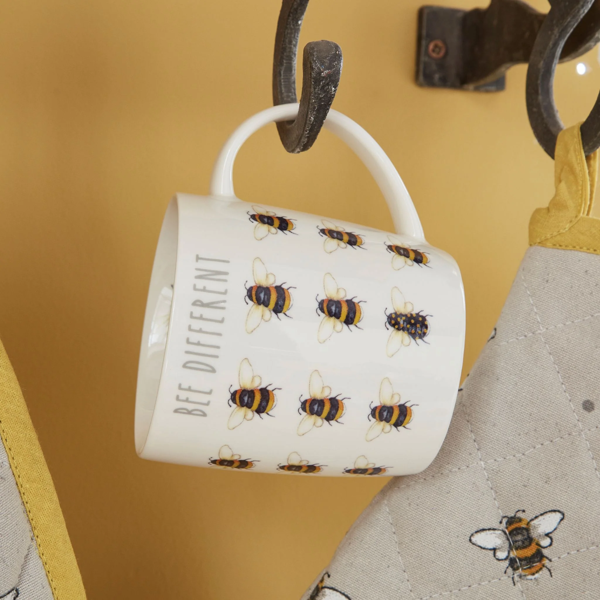 Bumble Bees Barrel Mug - Bee Different - Bumble Bees Barrel Mug - Bee Different