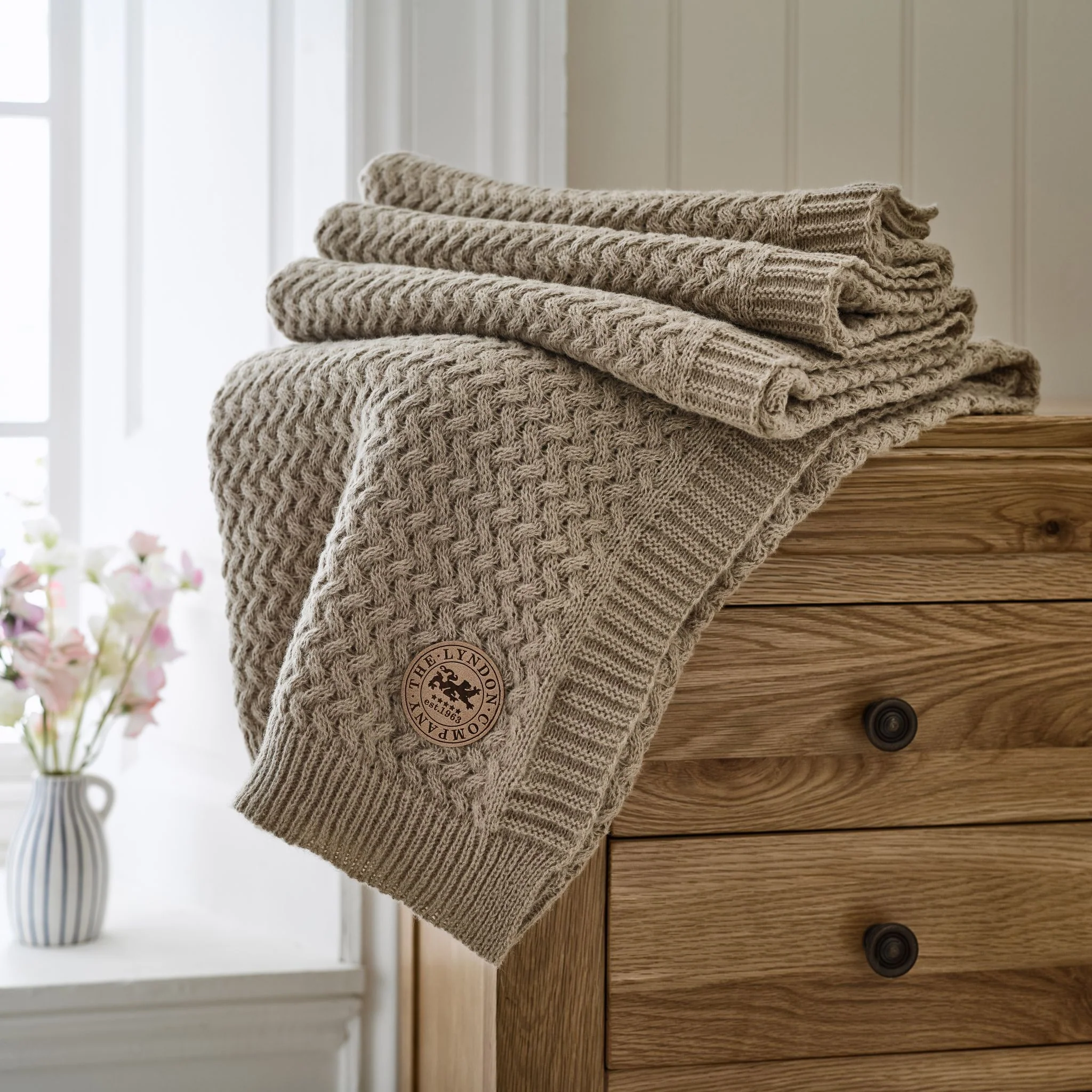 Cadenza Knitted Throw Natural - Cadenza Knitted Throw 130x170CM Natural - Image 3
