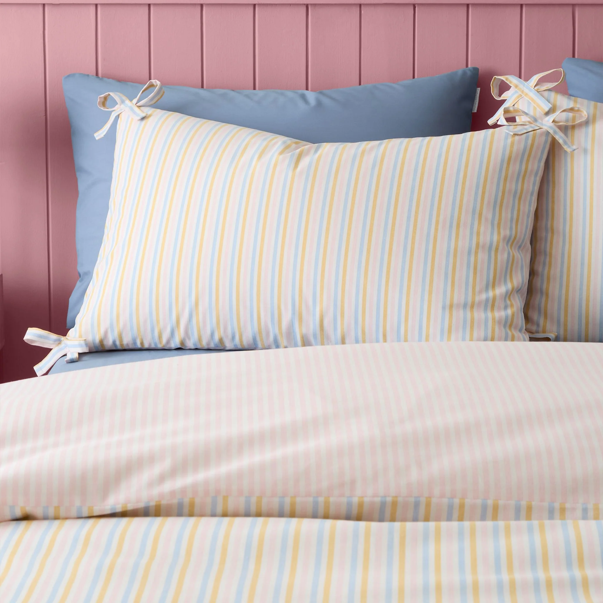 Catherine Lansfield Brighton Stripe Duvet Set Pastel - DISC Brighton Stripe Double Duvet Set Pastel - Image 5