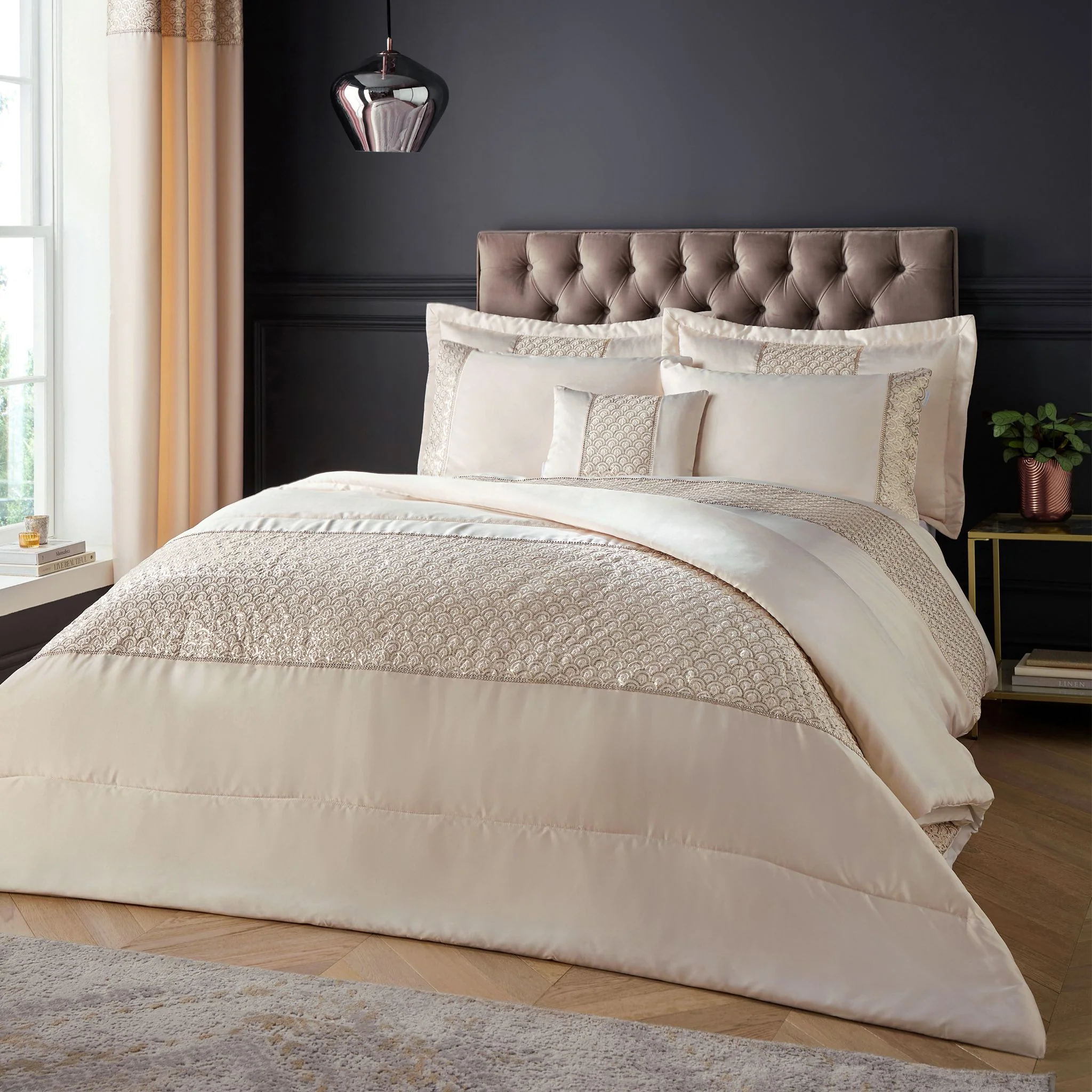 Catherine Lansfield Deco Sequin Champagne Bedspread - Deco Sequin Champagne Bedspread 240X260CM