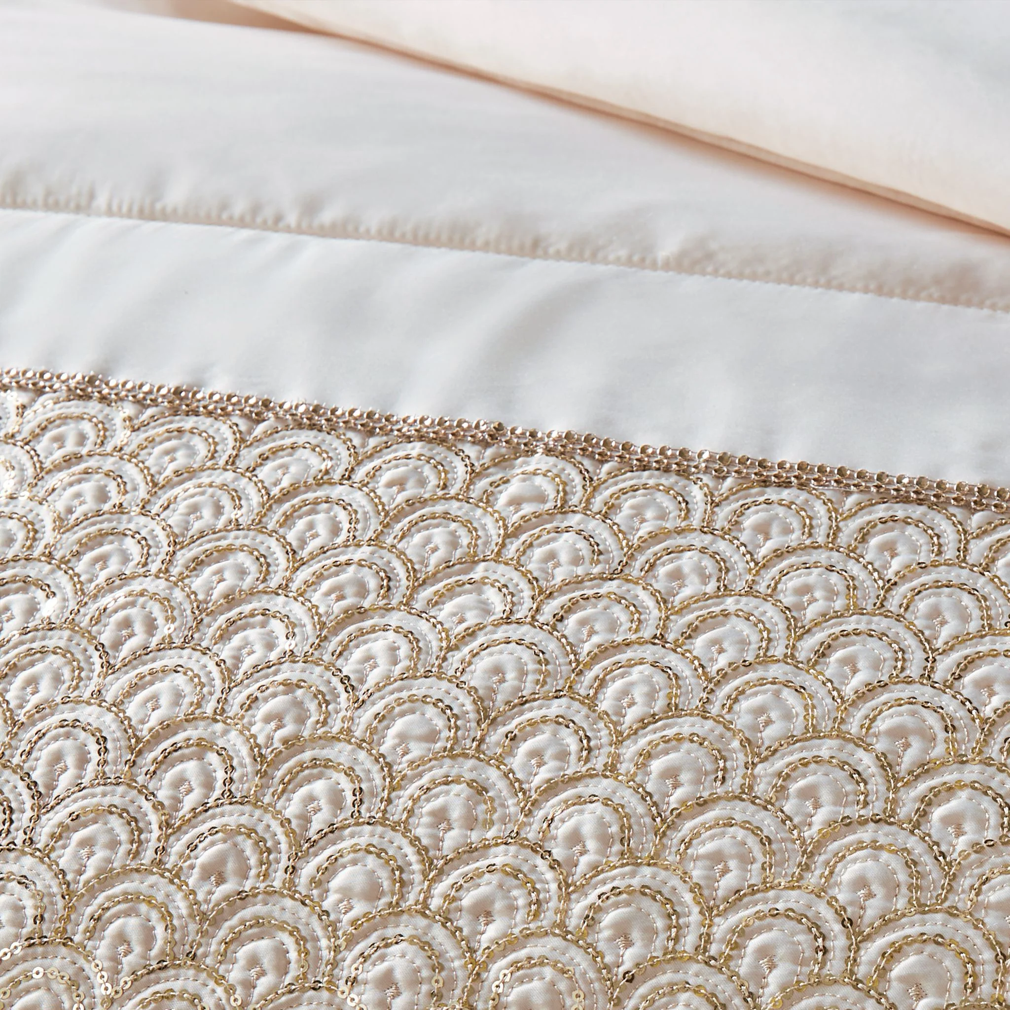 Catherine Lansfield Deco Sequin Champagne Bedspread - Deco Sequin Champagne Bedspread 240X260CM - Image 3