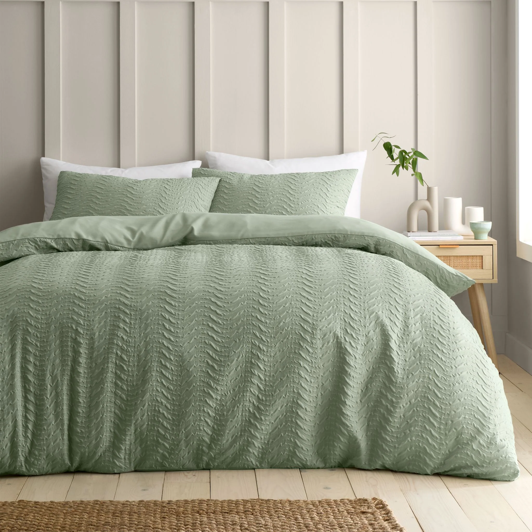 Catherine Lansfield Heatset Wave Green Duvet Set - Heatset Wave Mint Green Duvet Set Double