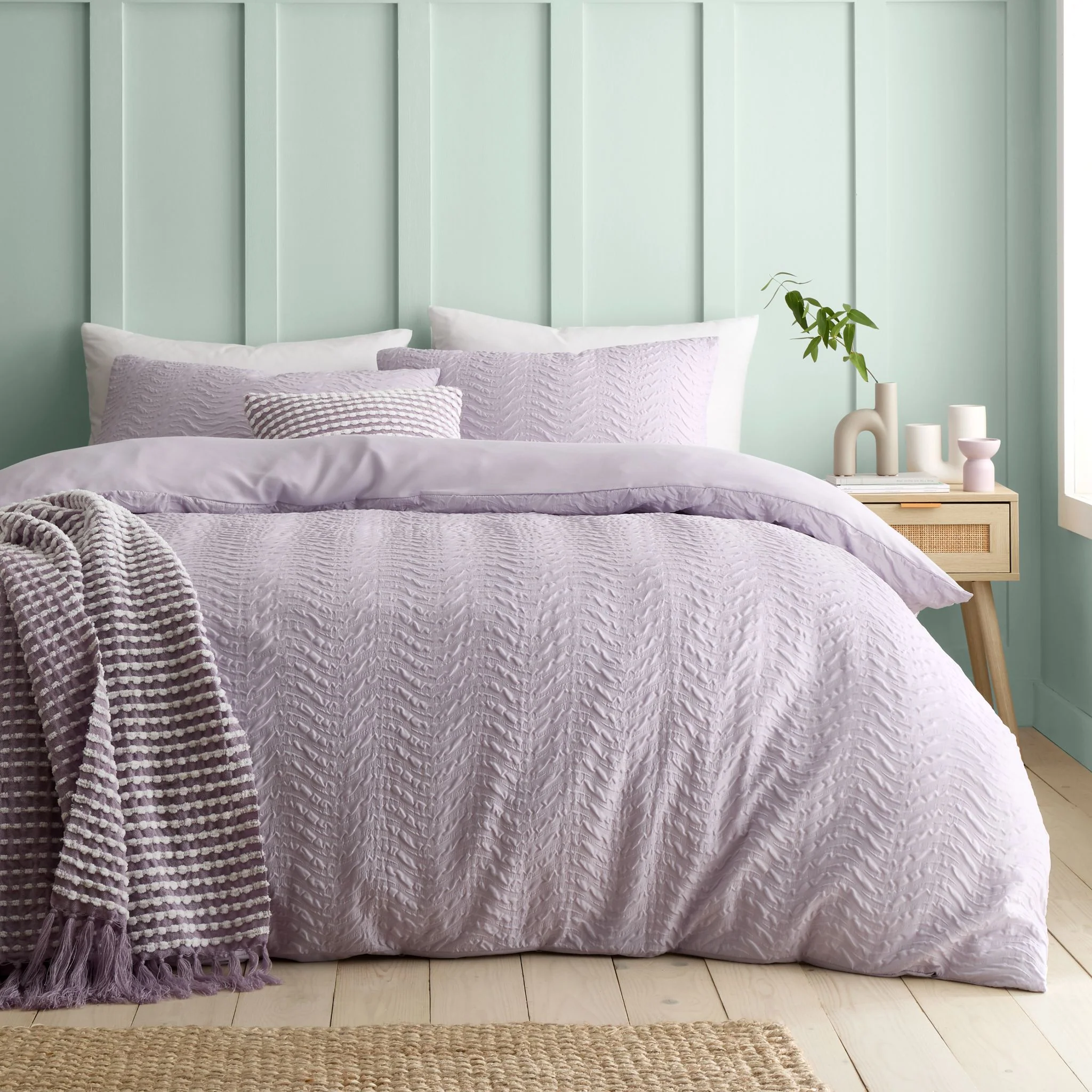 Catherine Lansfield Heatset Wave Purple Duvet Set - Heatset Wave Lilac Duvet Set Double