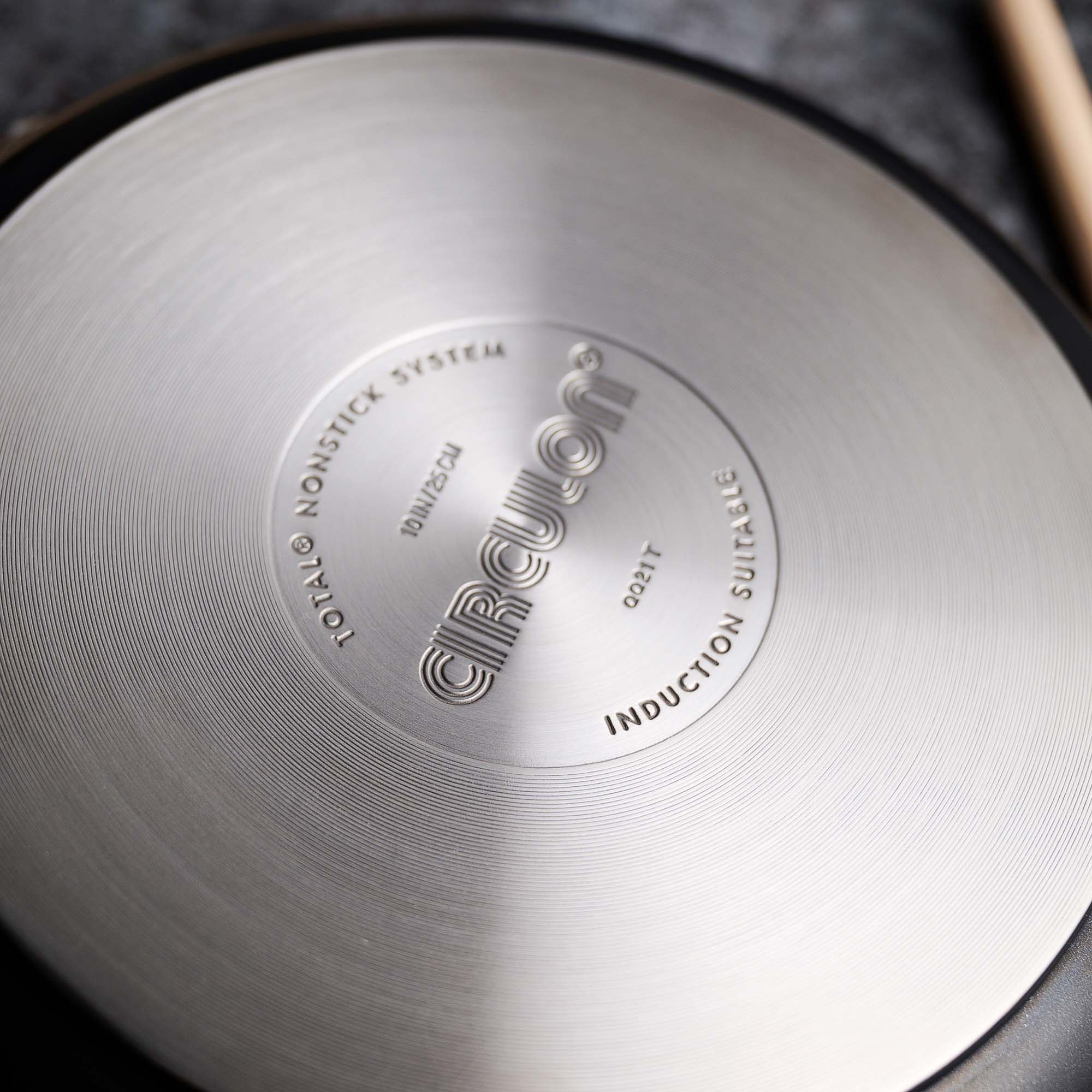 Circulon Style Small Open Skillet - Circulon Style 25CM /10" Open Skillet - Image 3
