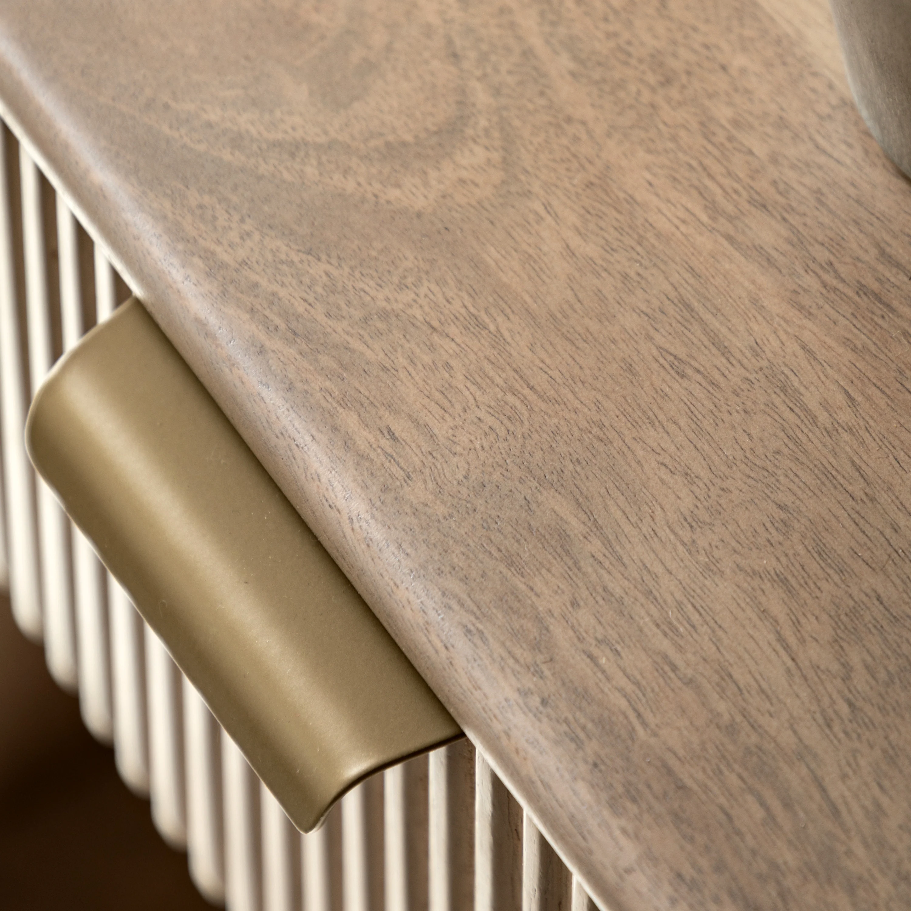 Colonna Bedside Table - 1 Drawer Bedside 45cm Natural Mango Wood / Brass - Image 4