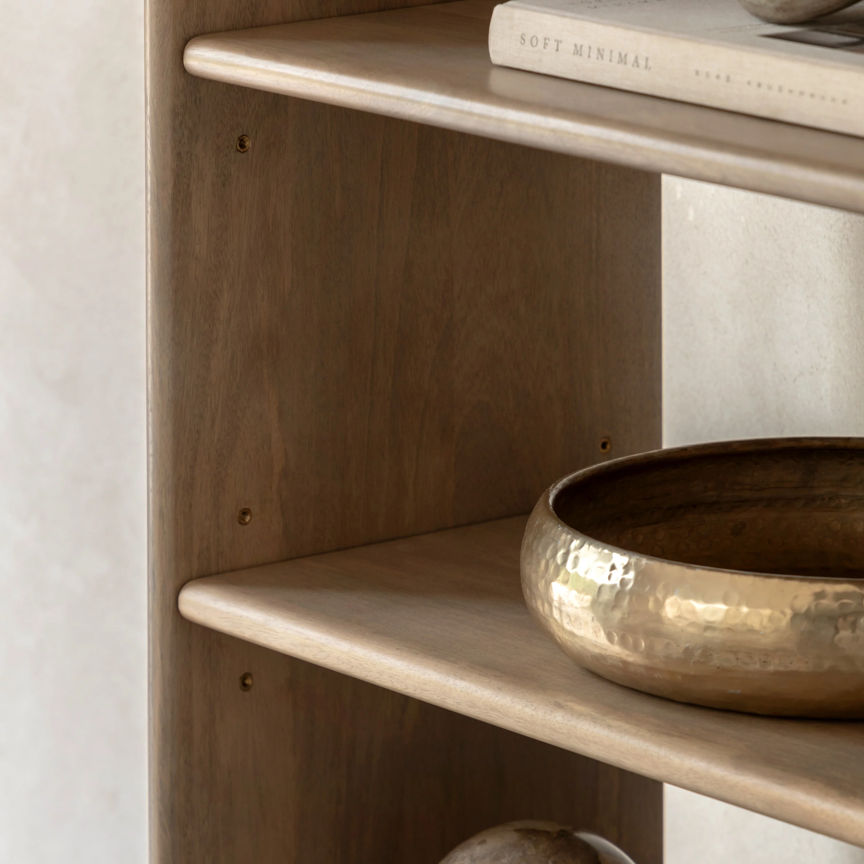 Colonna Open Display Unit - Open Display Unit Natural Mango Wood / Brass - Image 4