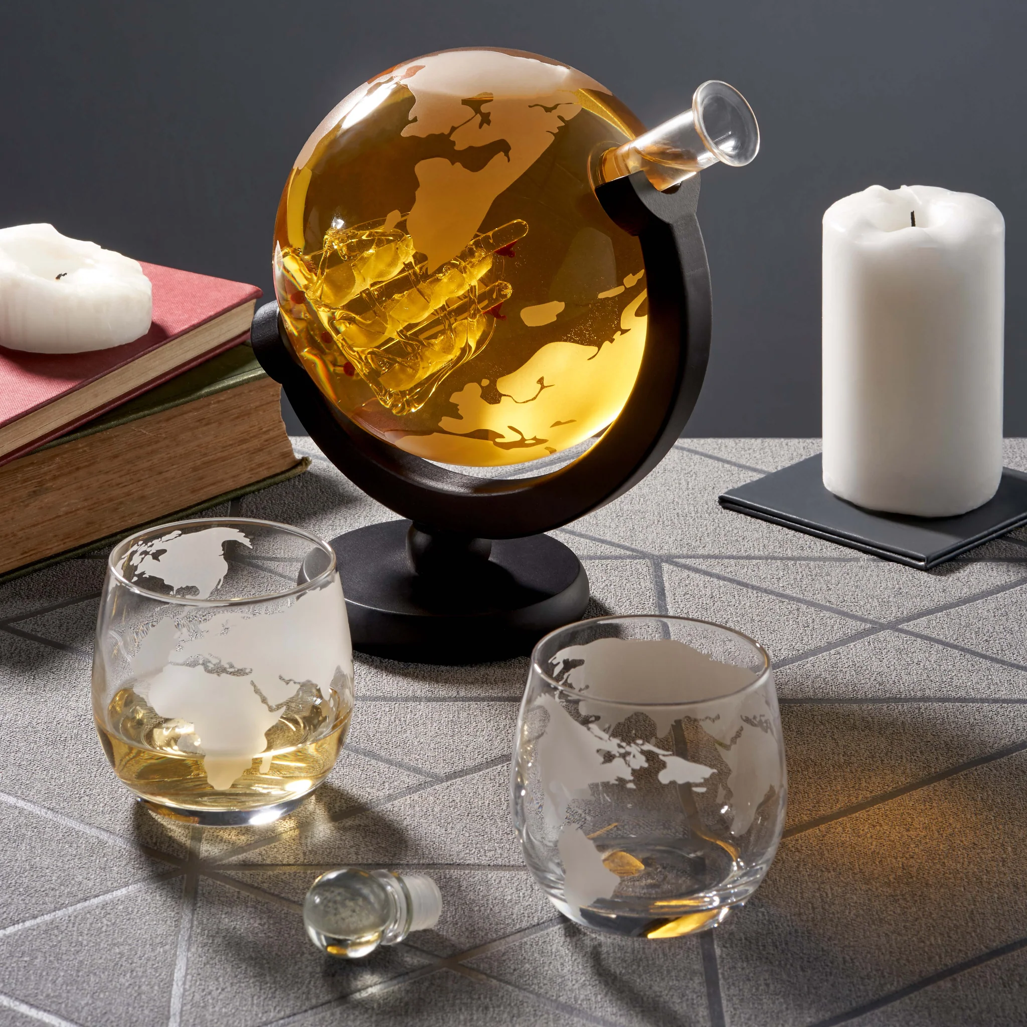 Globe Whiskey Decanter Set - Globe Whiskey Decanter Set