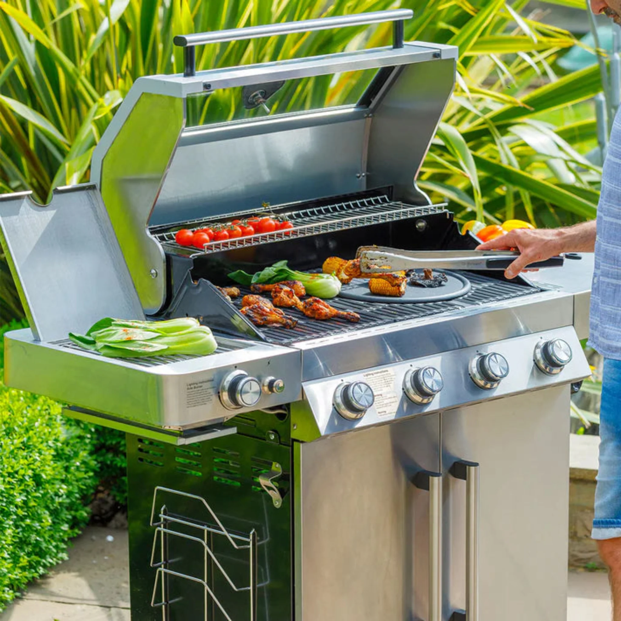 Gourmet 4 Burner Hybrid with Steak Shelf - SS - Image 3