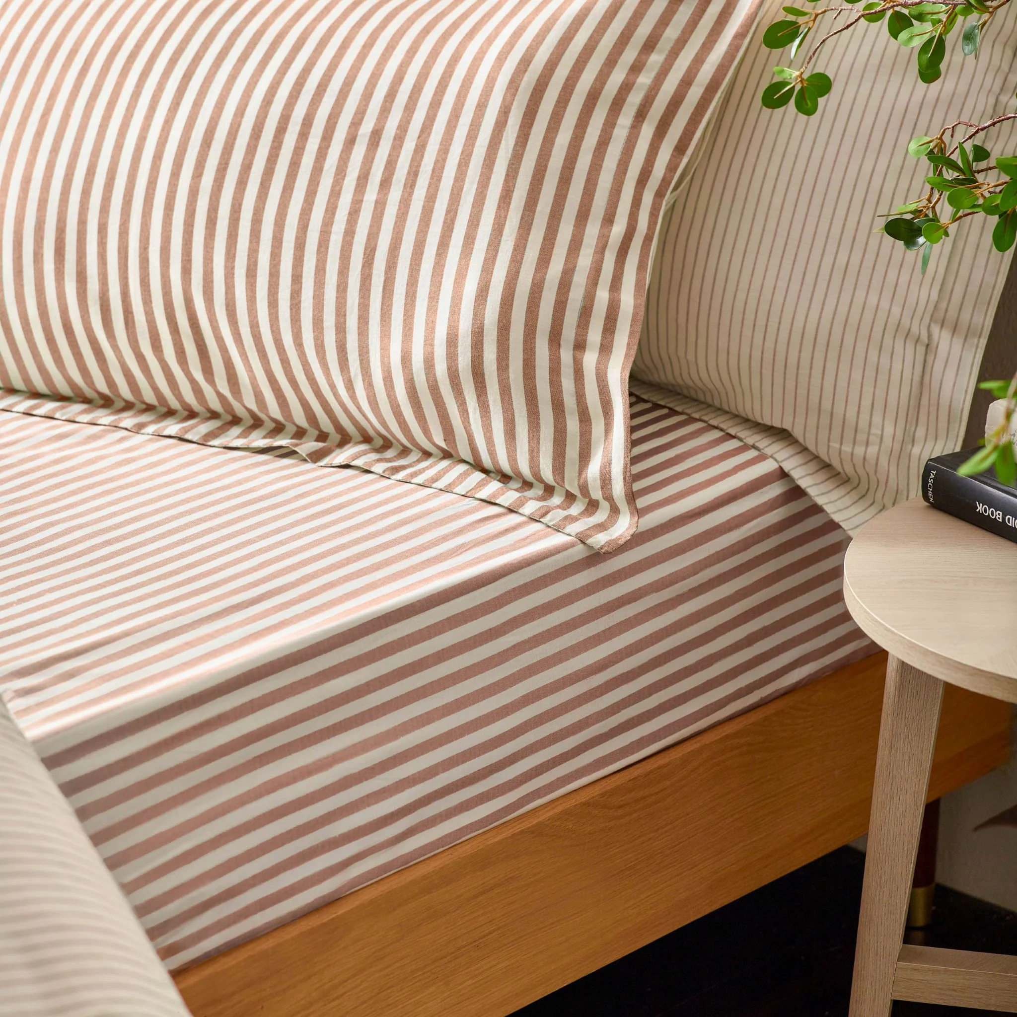 Hebden/Barton Brown Fitted Bed Sheet - Hebden/Barton Double Fitted Sheet Pecan