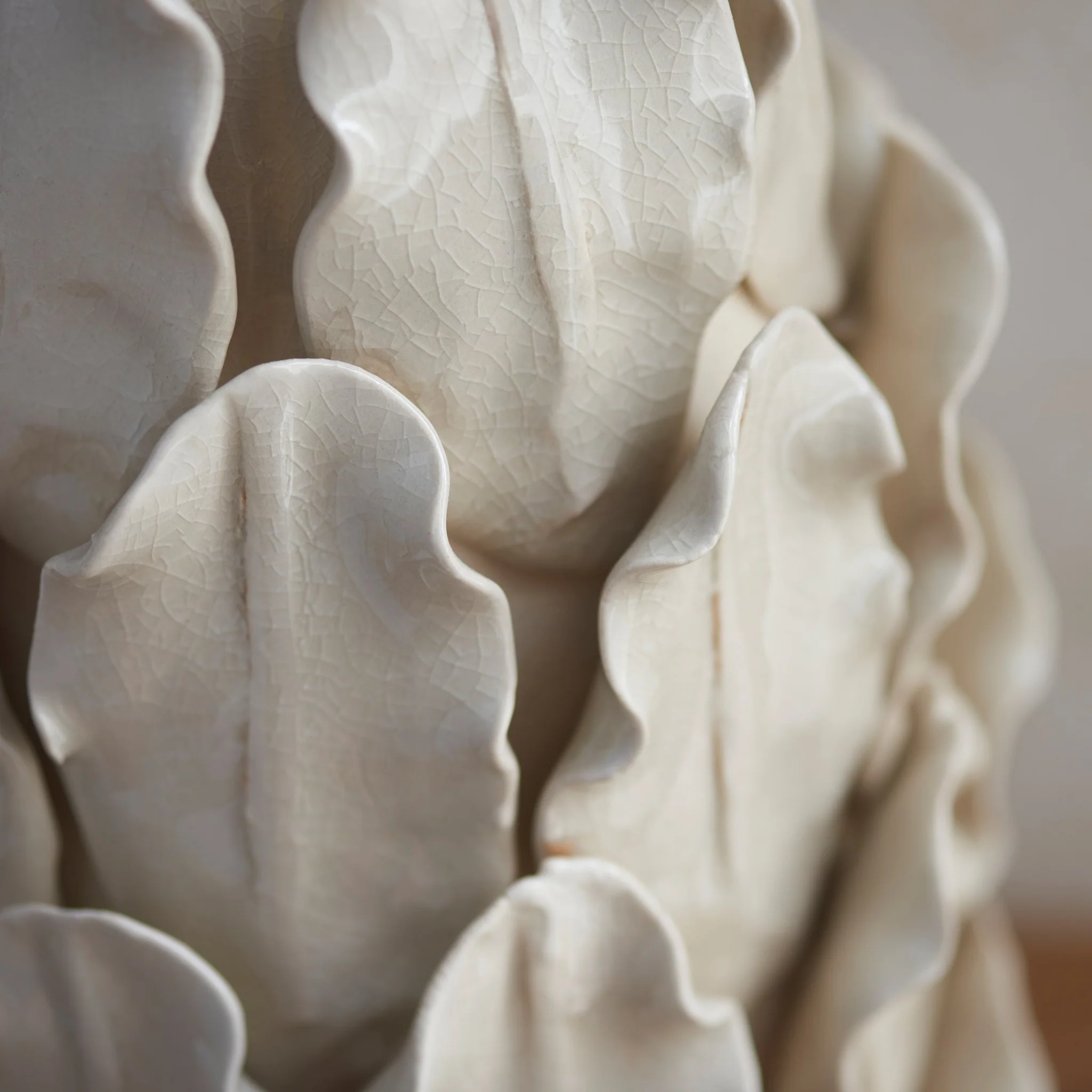 Layered Leaf Cream Table Lamp Base - DHD Layered Leaf Table Lamp Base Ivory Crackle Large - Image 2