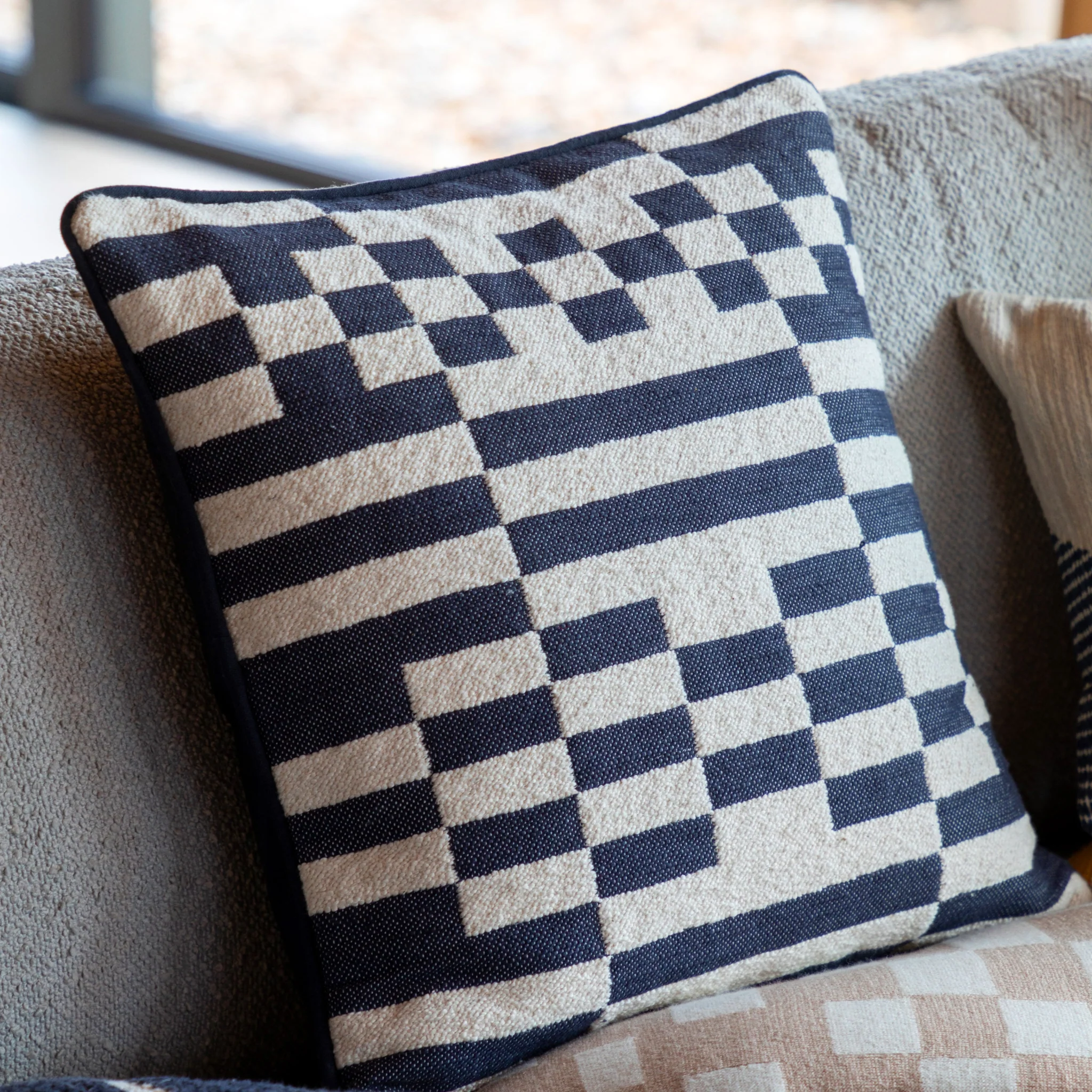 Lohko Woven Black Cushion - Lohko Woven Cushion Ink 45CM
