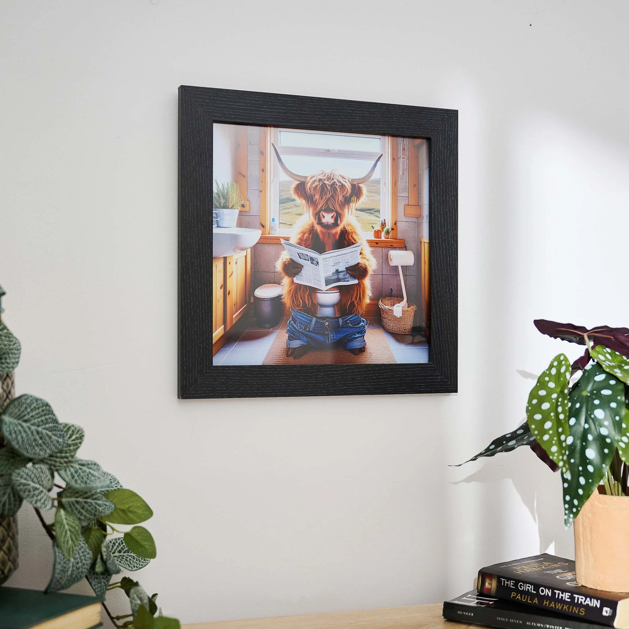Male Highland Cow On Loo Wall Art - Male Highland Cow On Loo 30x30