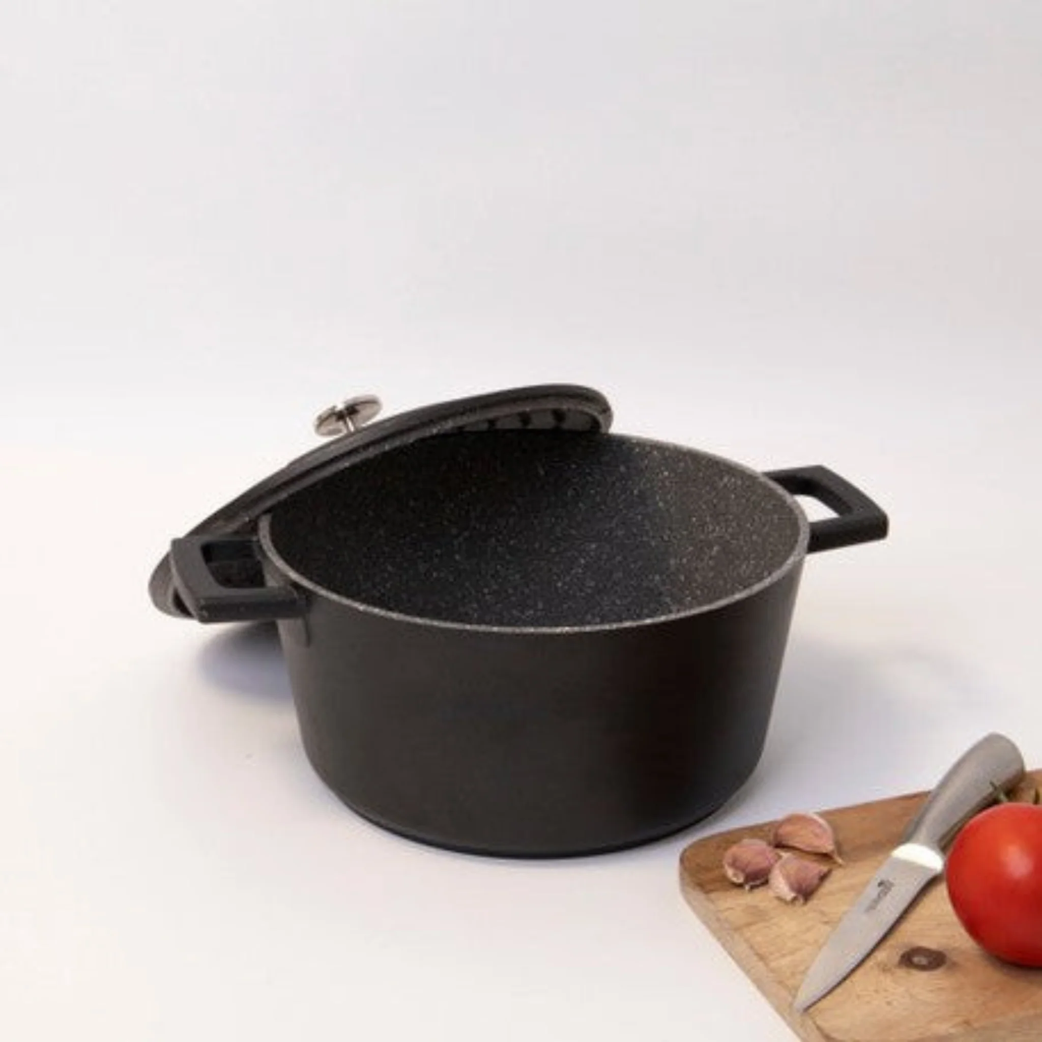 MasterClass Black Cast Aluminium Large Casserole Dish - MC Cast Alu 4LCasserole Black - Image 3