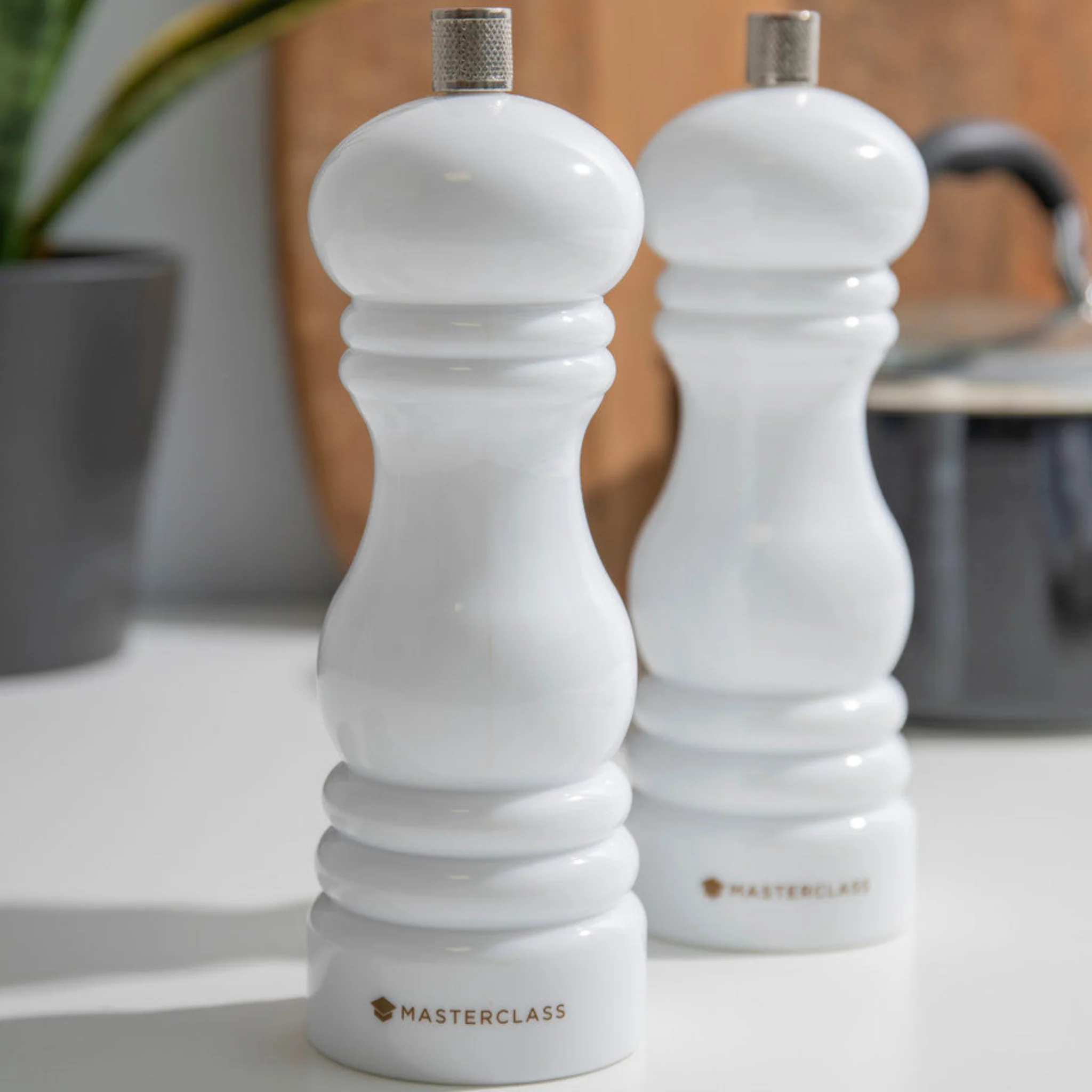 Masterclass White Salt and Pepper Mill - Mc Salt/Pepper Mill 17CM White