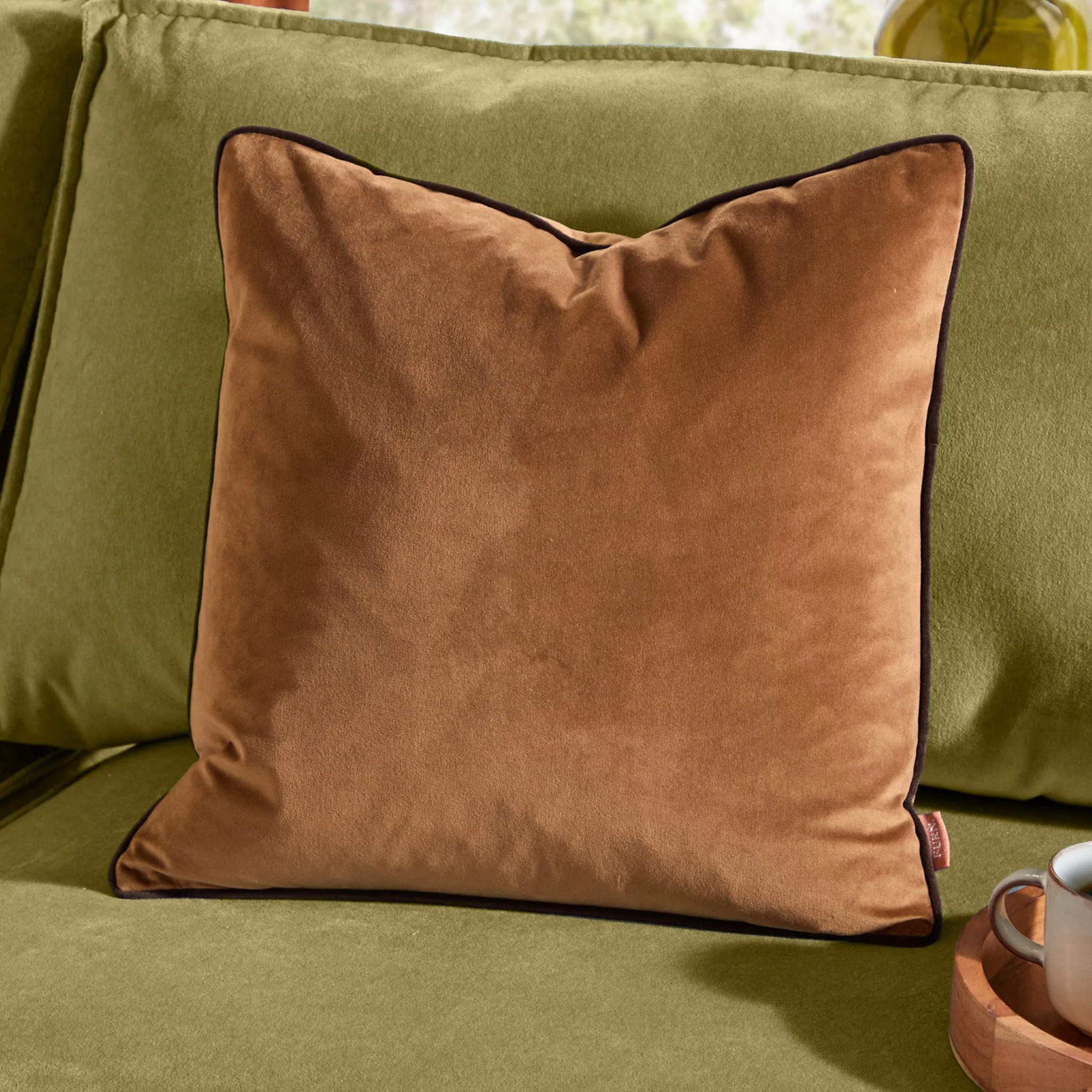 Meridian Caramel & Chocolate Cushion - Meridian Cushion Caramel & Chocolate 45CM