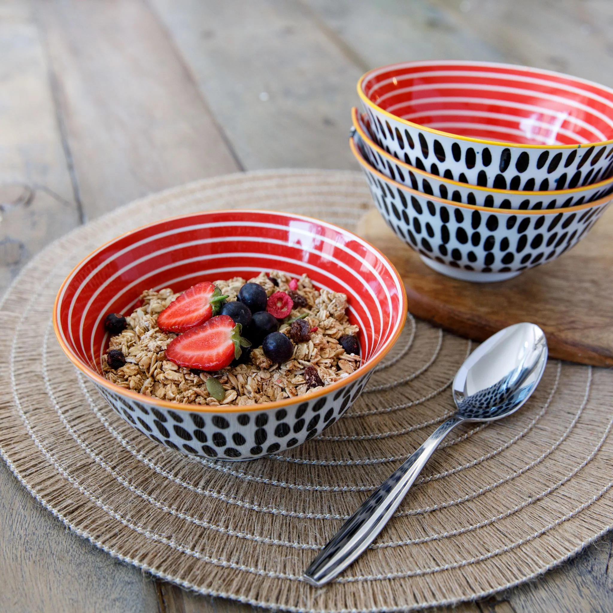 Mikasa Red Swirl Bowl - Mikasa Red Swirl Bowl 15.7CM