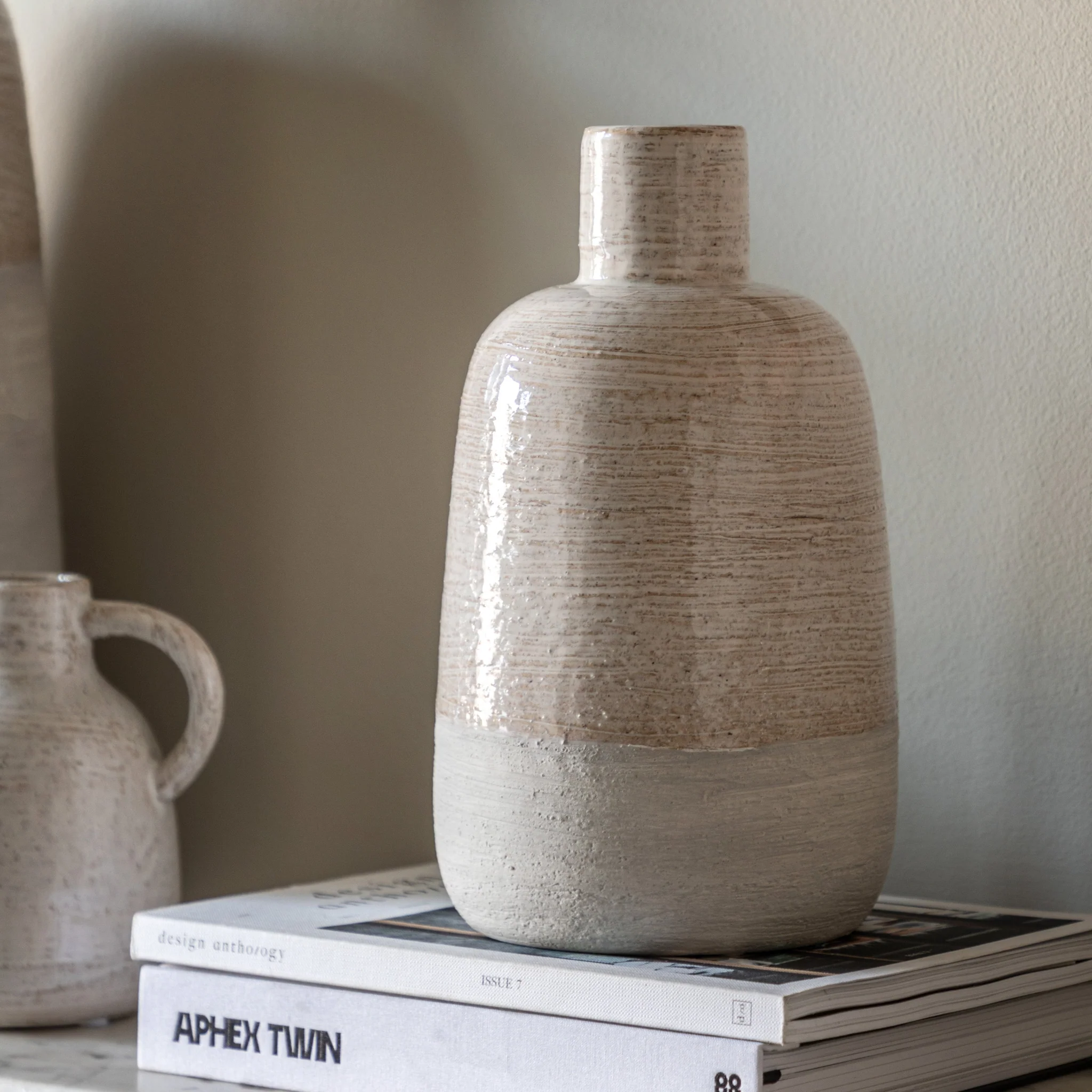 Mobi Ceramic Bottle Vase Medium - Mobi Ceramic Bottle Vase Medium