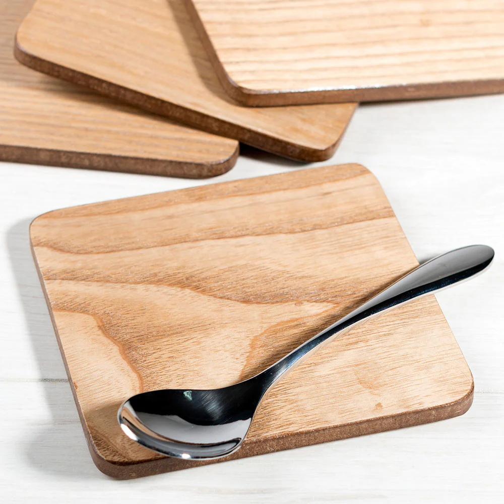 Oak Veneer Set of 4 Coasters - Oak Veneer S/4 Coasters 10.5CM