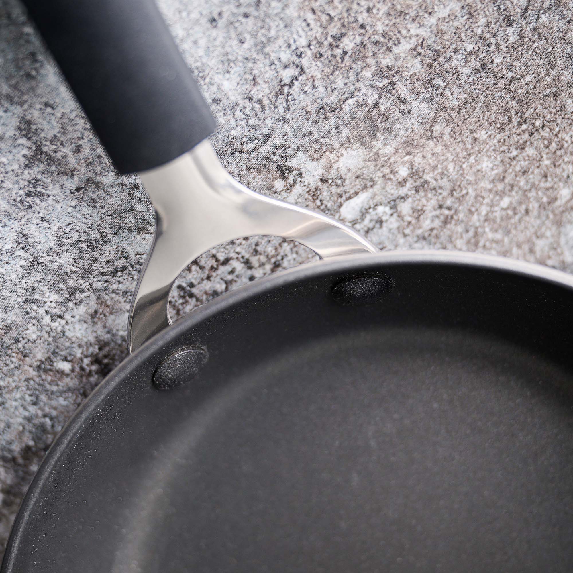 Prestige Made to Last Small Frying Pan - Prestige Made to Last Frypan 21CM - Image 4
