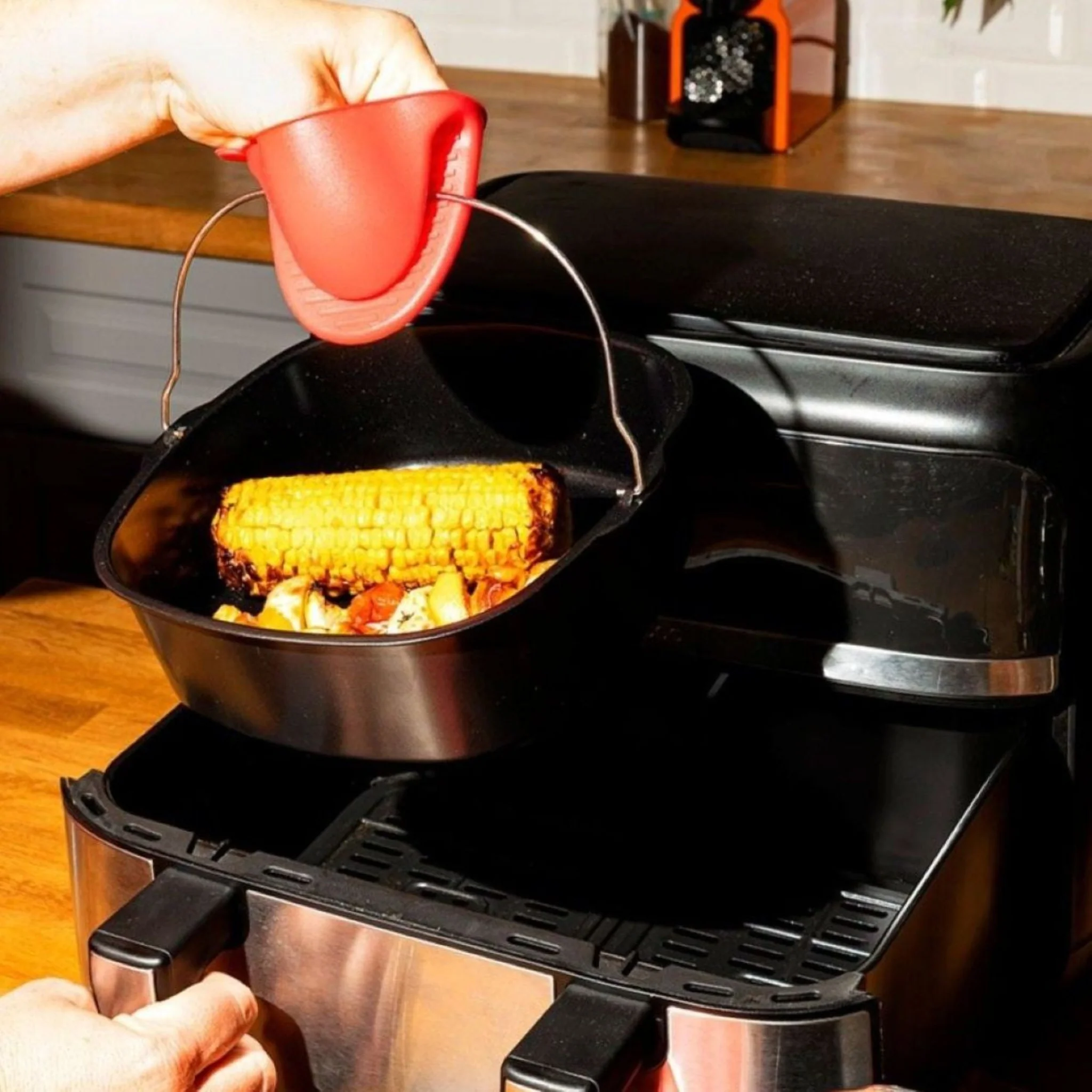 Pyrex Metal Rd Roaster & Handle Air Fryer - Pyrex Metal Rd Roaster & Handle Air Fryer