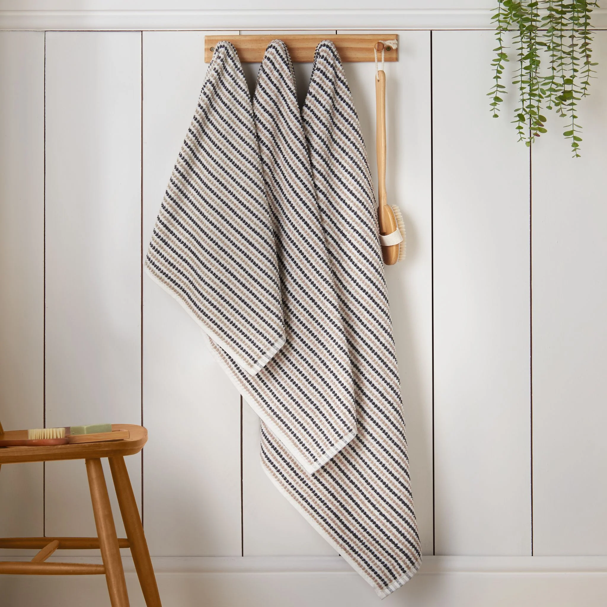Catherine Lansfield Rice Weave Stripe Towel Grey - Rice Weave Stripe Bath Sheet Grey