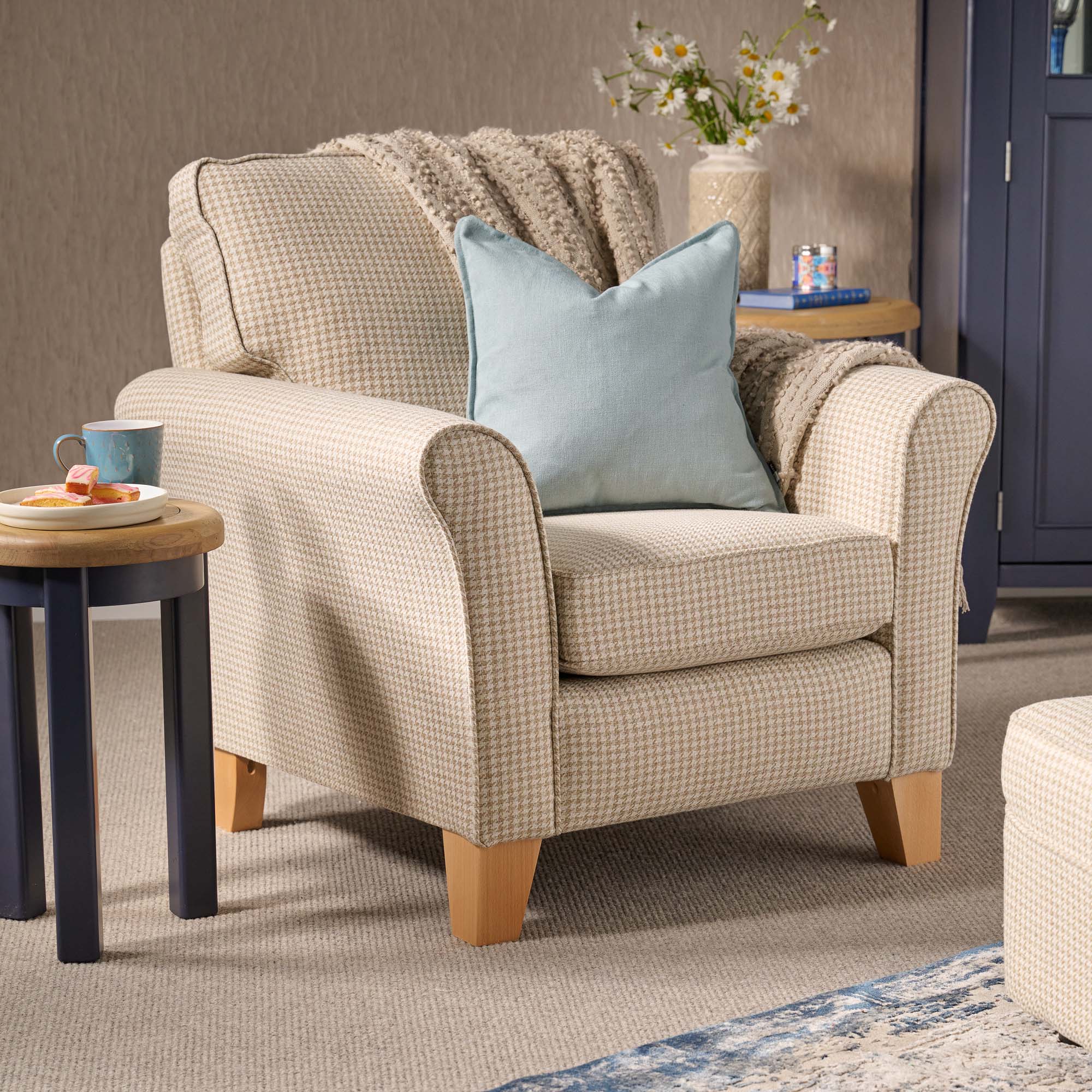 Ripley Accent Chair - Accent Chair Grade B - Image 2