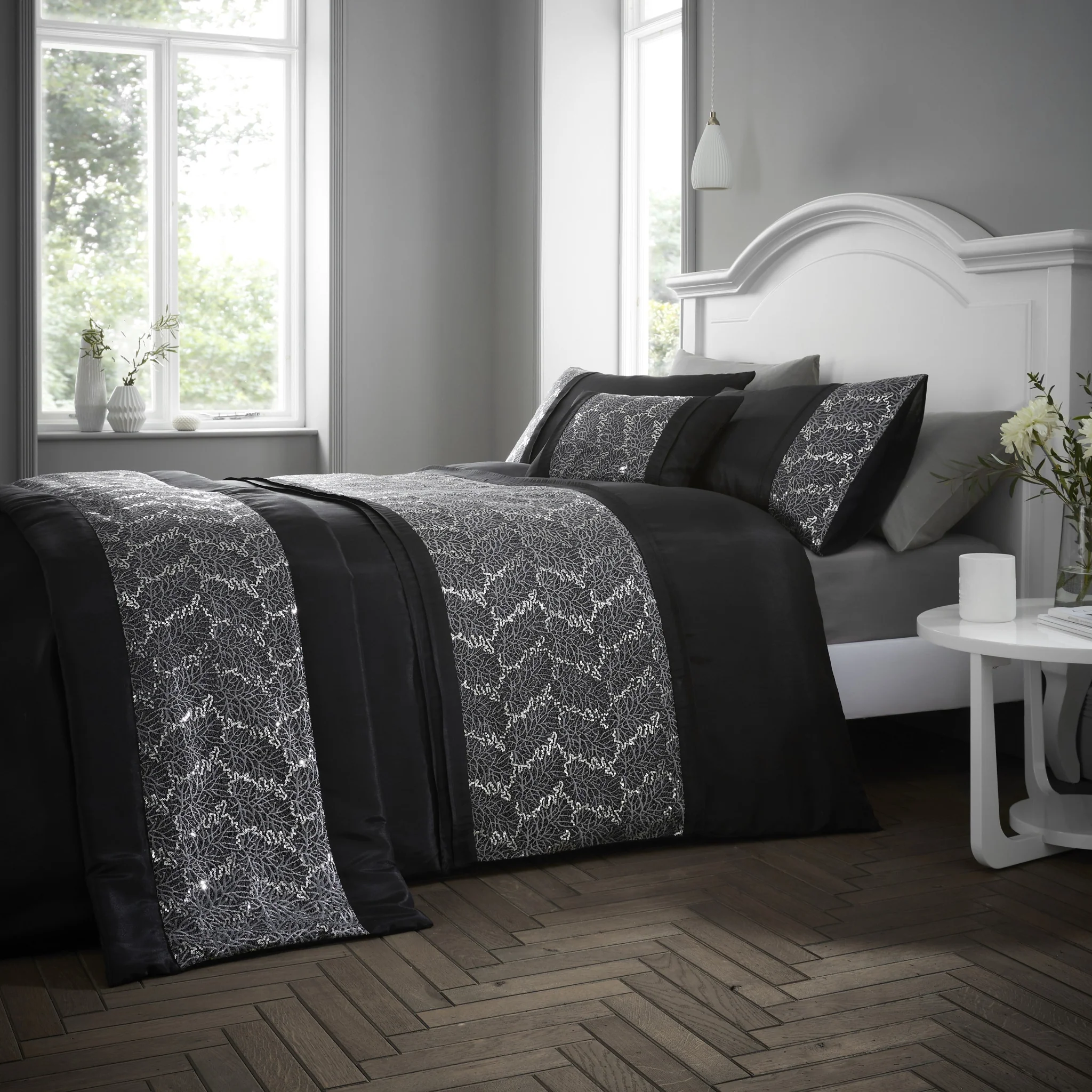 Rouen Black Duvet Set - SALE Rouen Double Duvet Set Black
