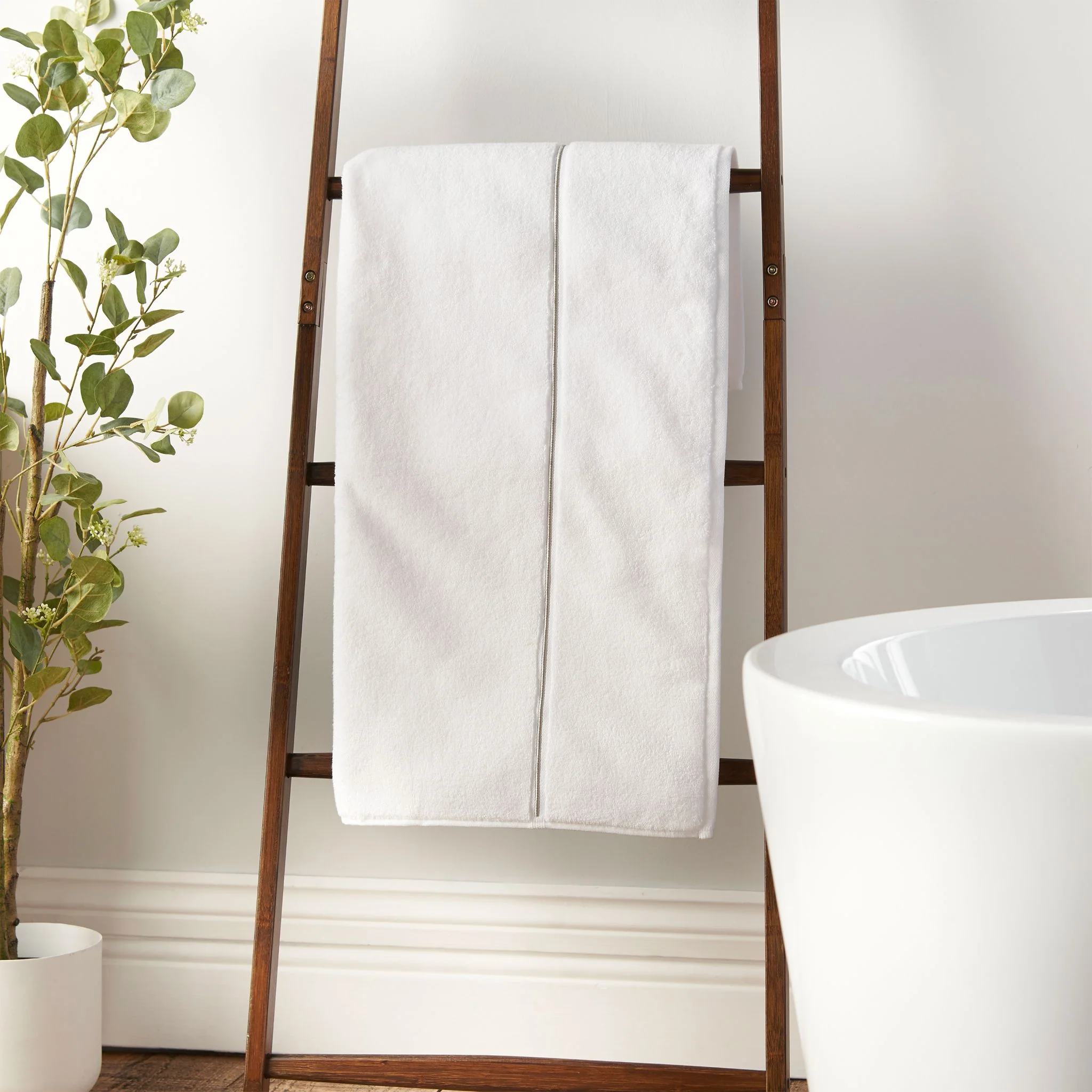 Bianca Satin Stitch Towel White - Satin Stitch Bath Sheet White