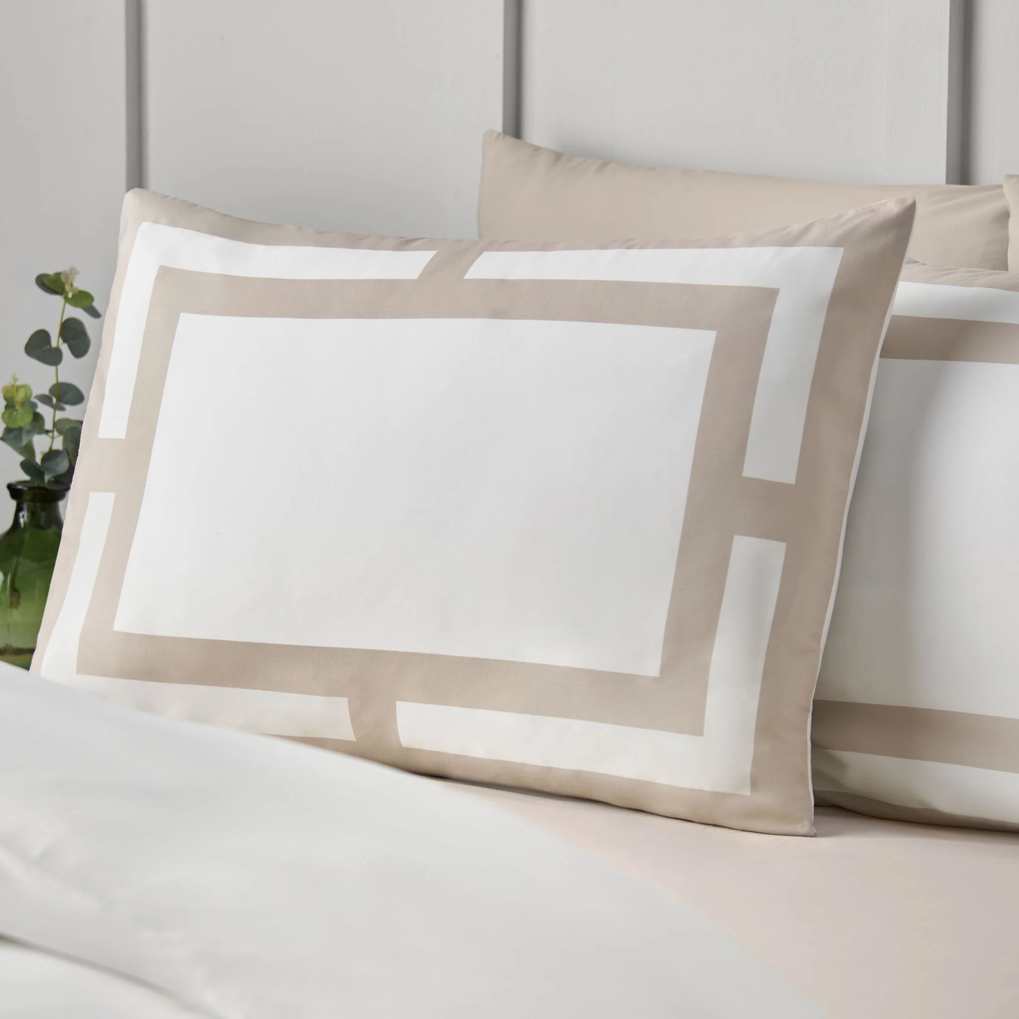 Catherine Lansfield So Soft Mono Panel Cream Duvet Set - So Soft Mono Panel Natural Duvet Set Super King - Image 2