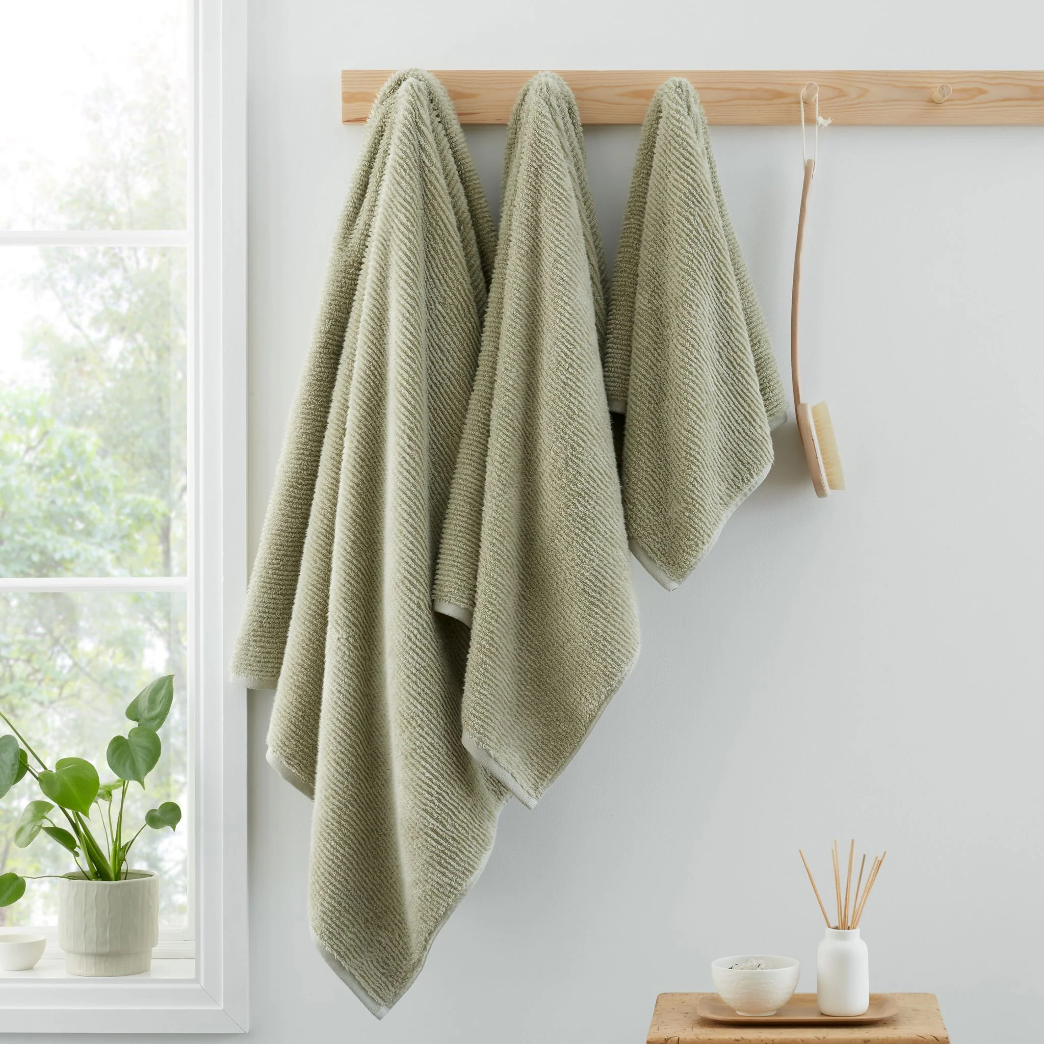 Bianca Soft Spa Towel Green - Soft Spa Hand Towel Green