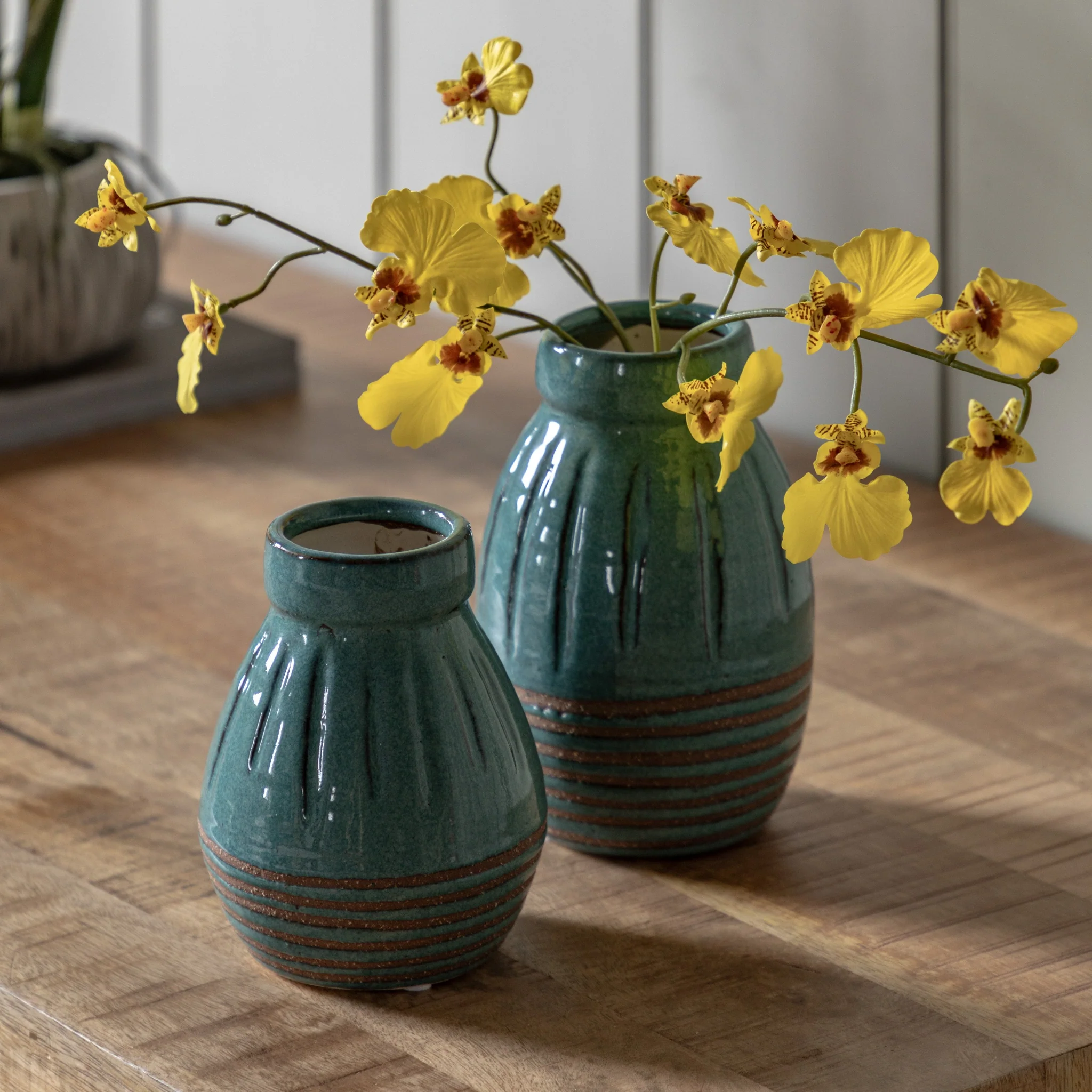 Southwold Ribbed Blue Vase Set Of 2 - DHD Southwold Ribbed Ceramic Vase Teal 2Pk - Image 2