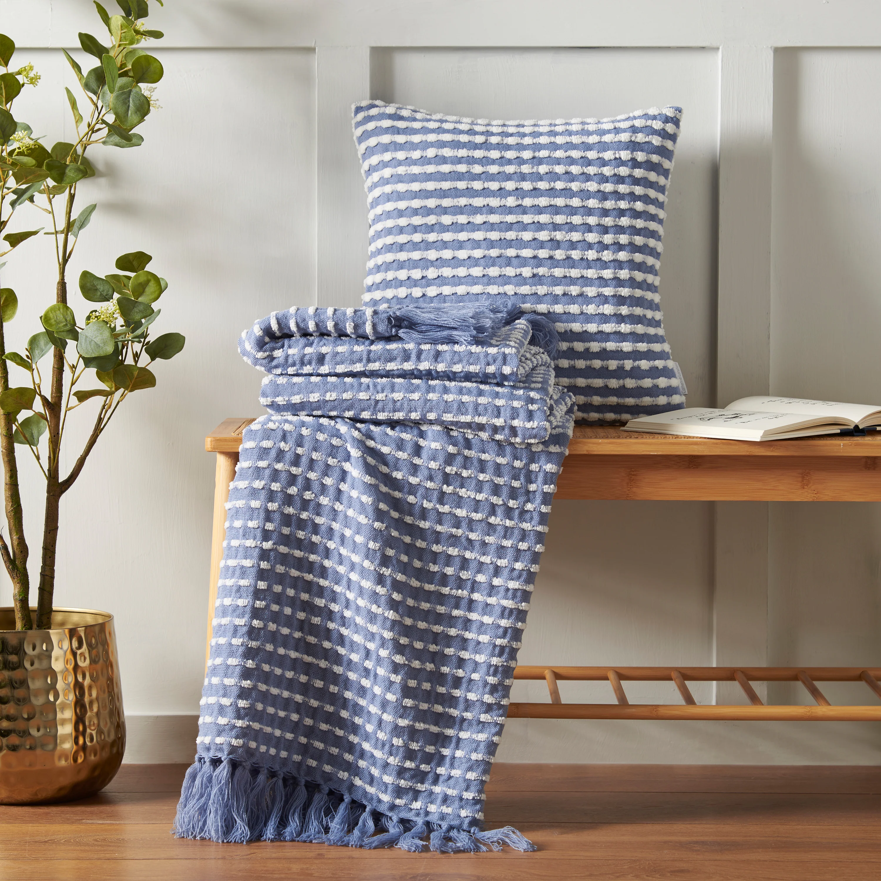 Stab Stitch Blue Throw - DISC Stab Stitch Blue Throw 125x150CM - Image 5