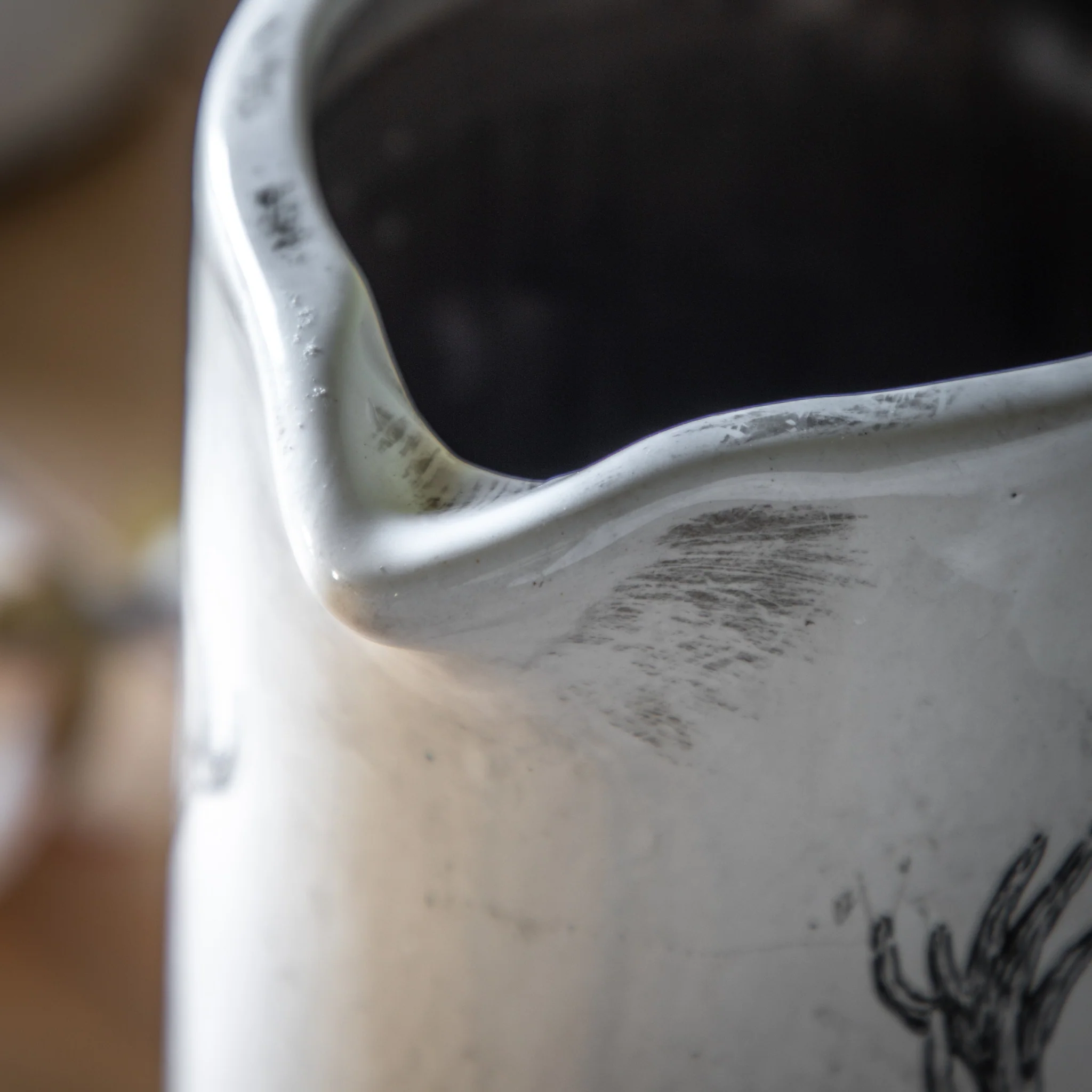 Stag Pitcher Vase Medium - Stag Pitcher Vase Medium Distressed - Image 2