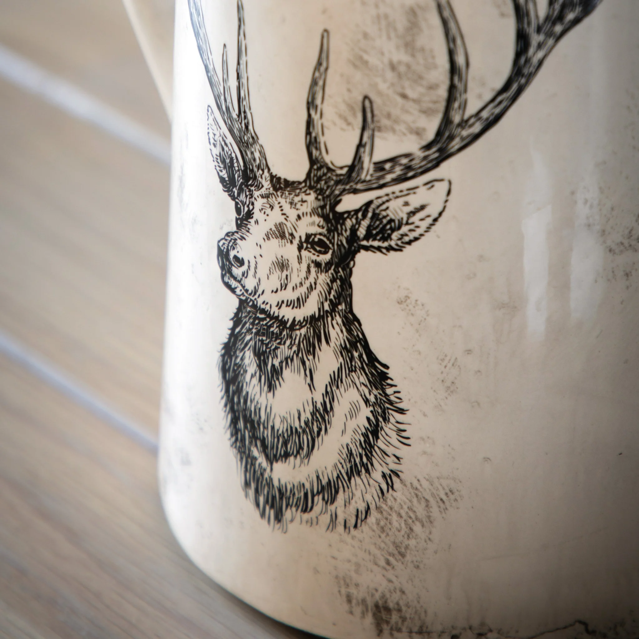 Stag Pitcher Vase Medium - Stag Pitcher Vase Medium Distressed - Image 3