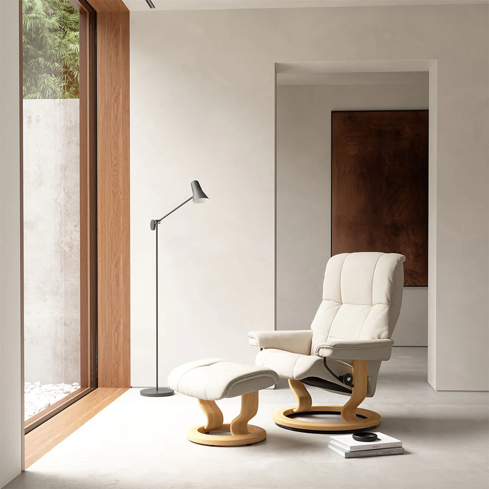 Stressless Mayfair Chair + Stool Classic Base - Chair + Stool Classic Base Velaro - Medium - Image 2